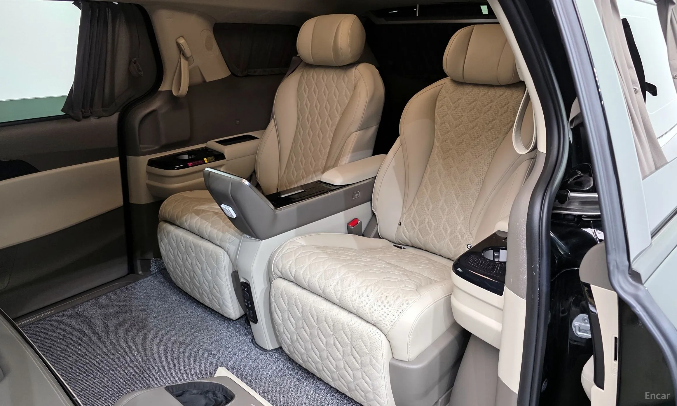 Kia Carnival 4th Generation превью 11