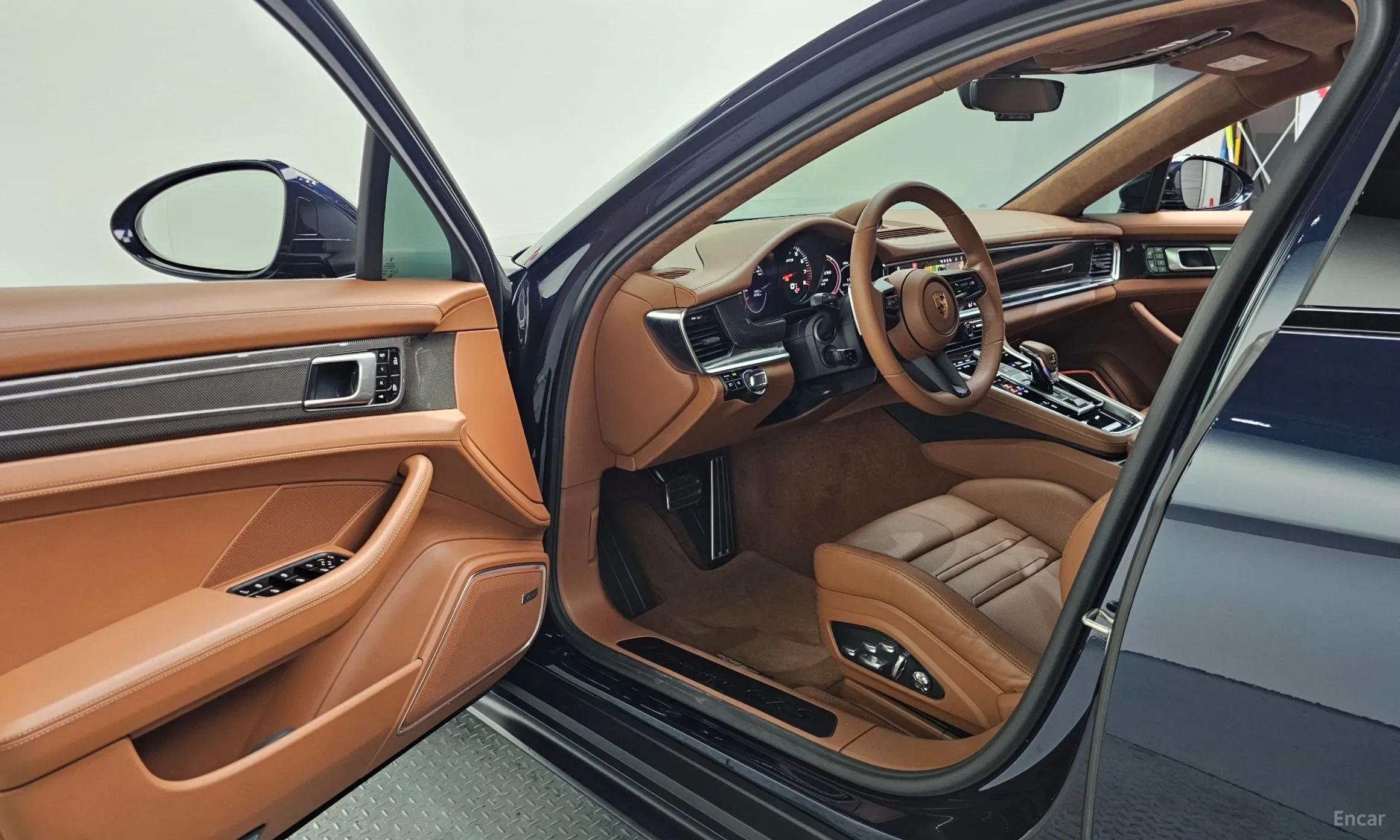 Porsche Panamera (971) превью 10