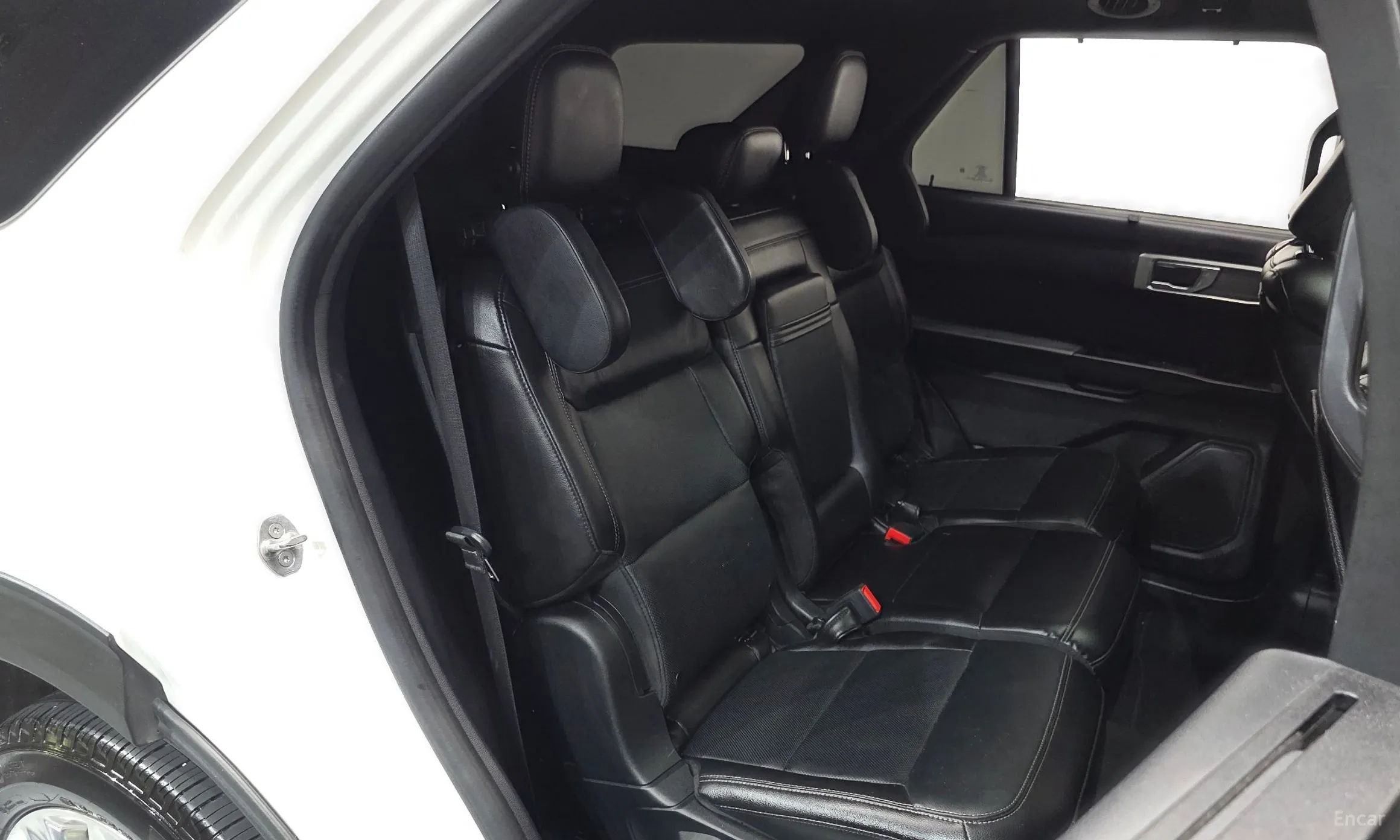 Ford Explorer 6th Generation превью 12