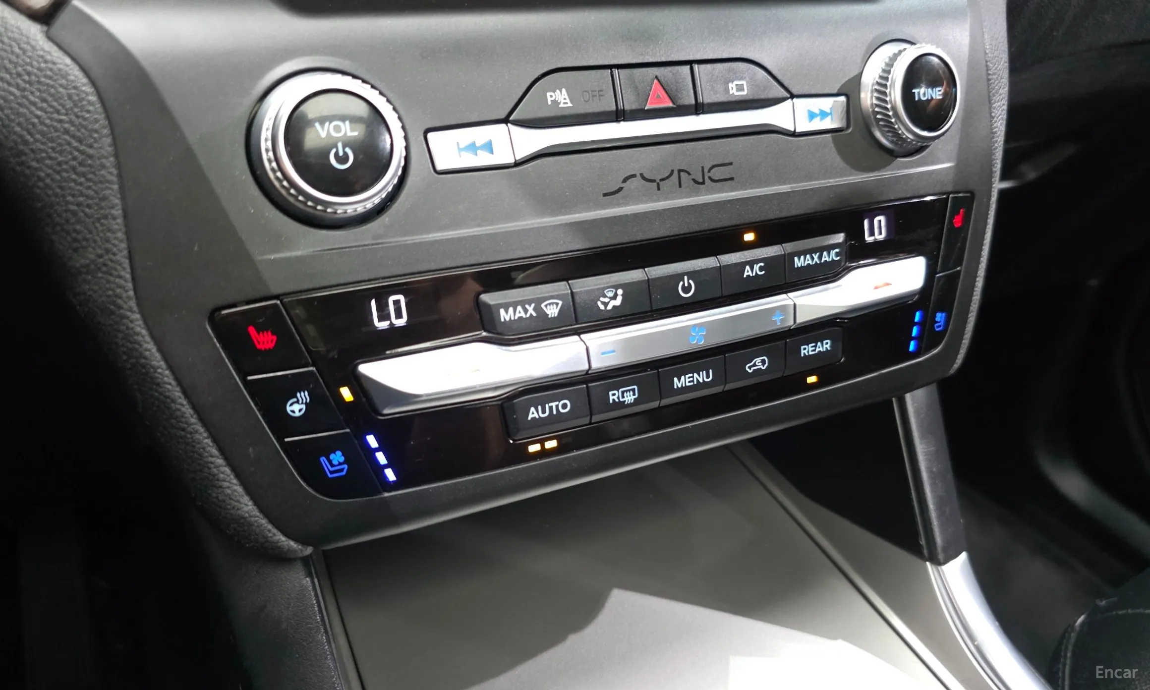 Ford Explorer 6th Generation превью 16