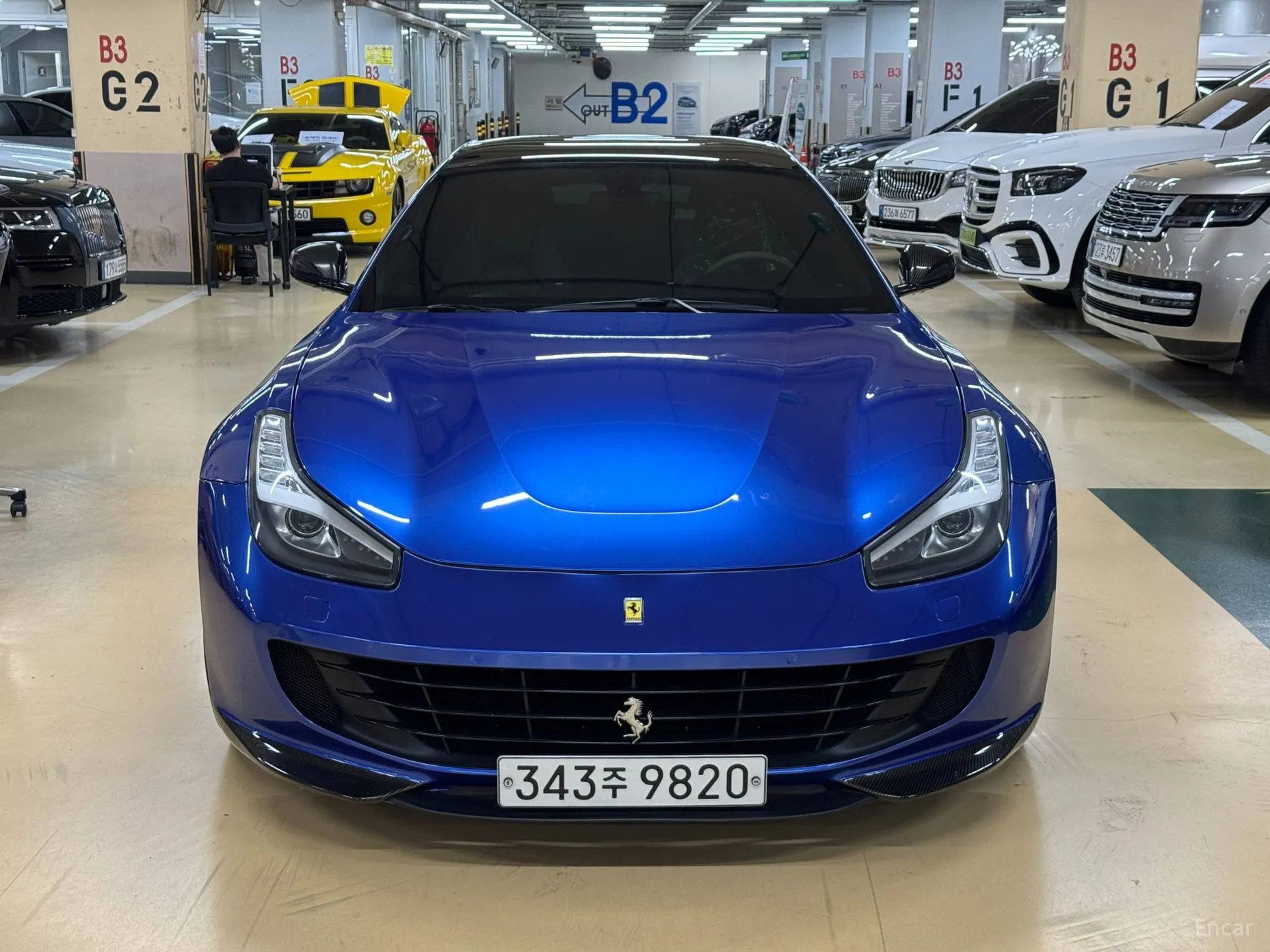 Ferrari GTC4 Rousseau