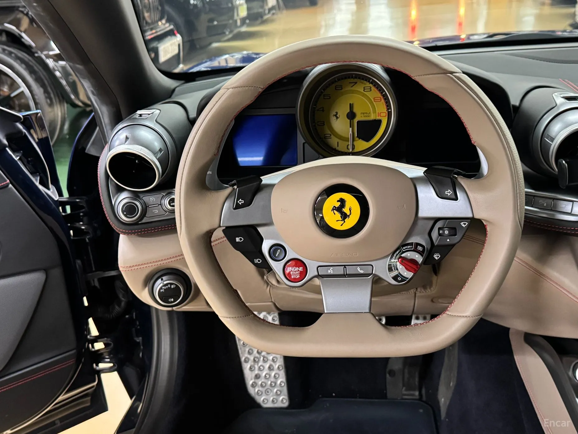 Ferrari GTC4 Rousseau превью 11