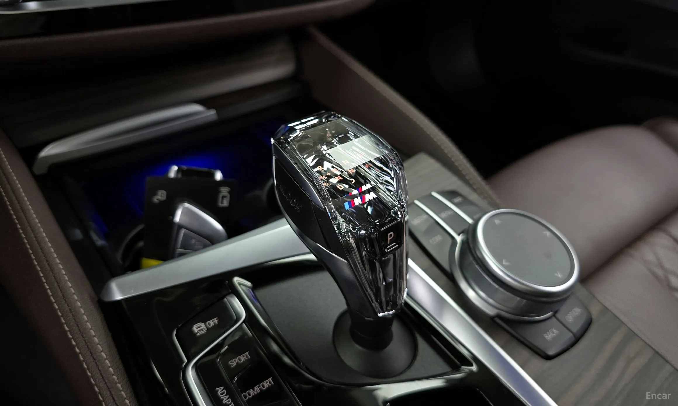 BMW 5 Series (G30) превью 9