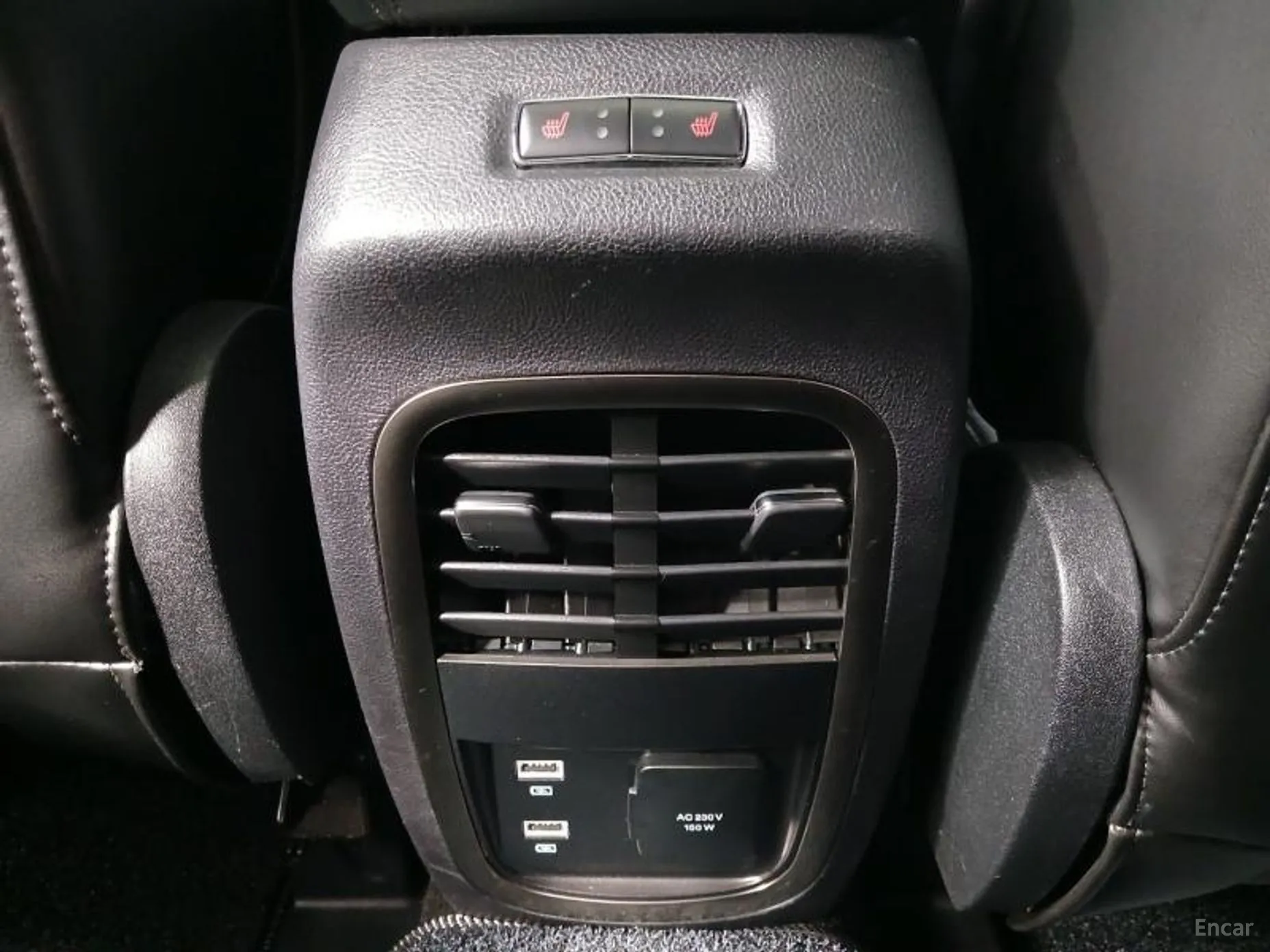 Lincoln MKC превью 14