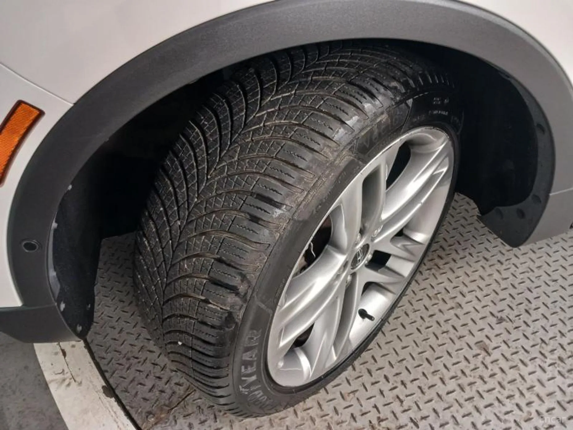 Lincoln MKC превью 19