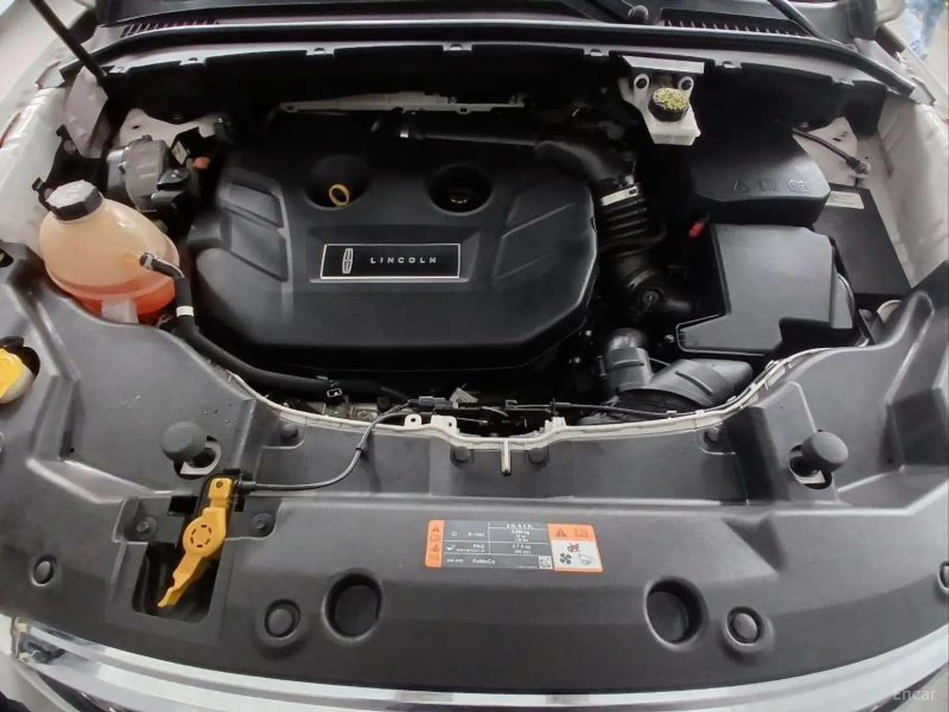Lincoln MKC превью 20