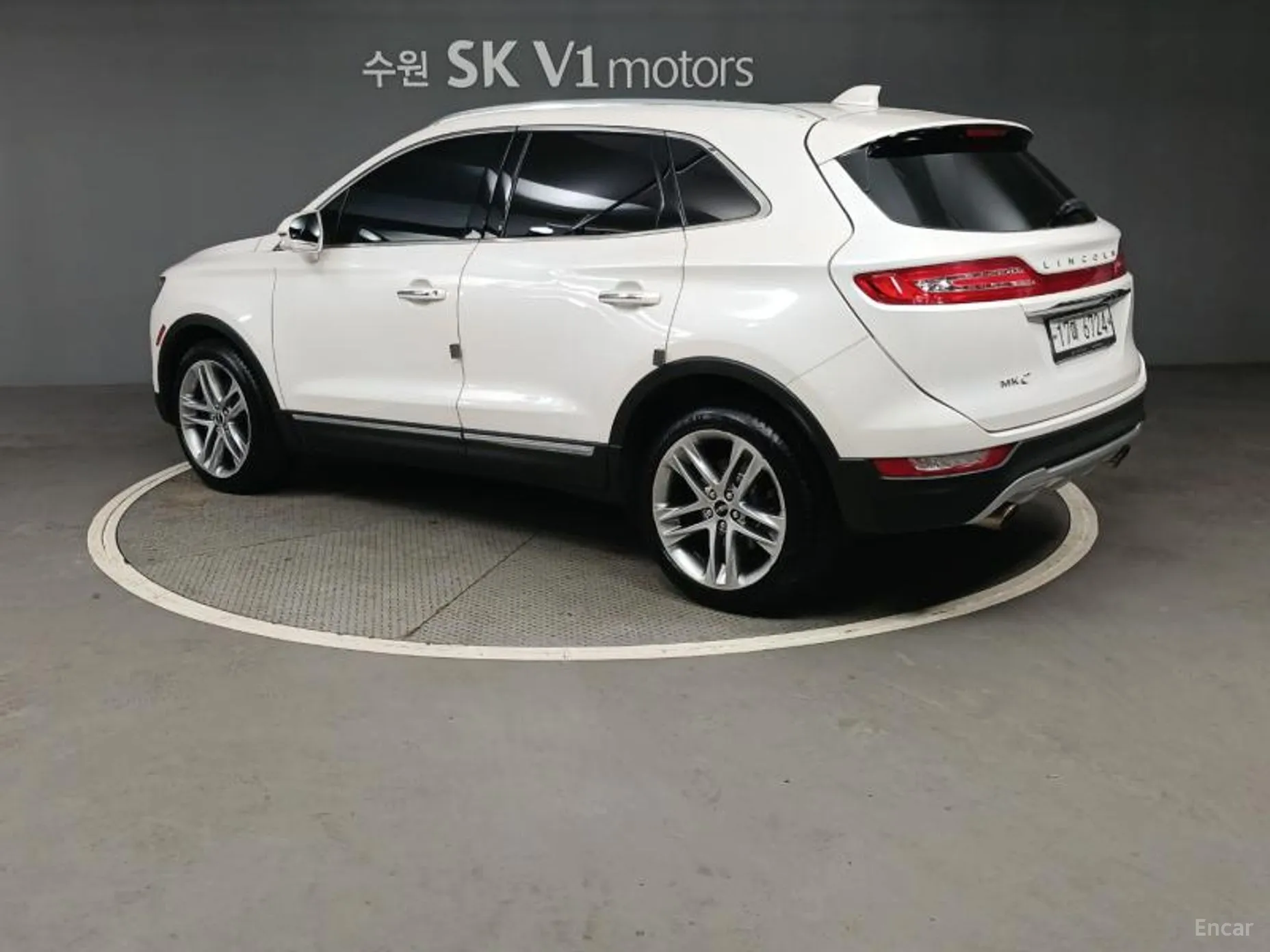 Lincoln MKC превью 4