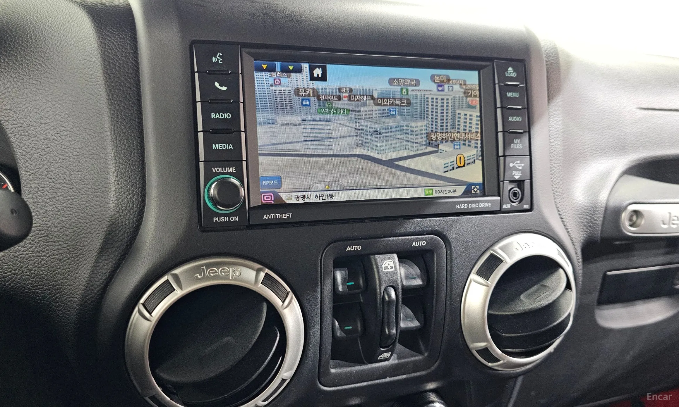 Jeep Wrangler (JK) превью 14
