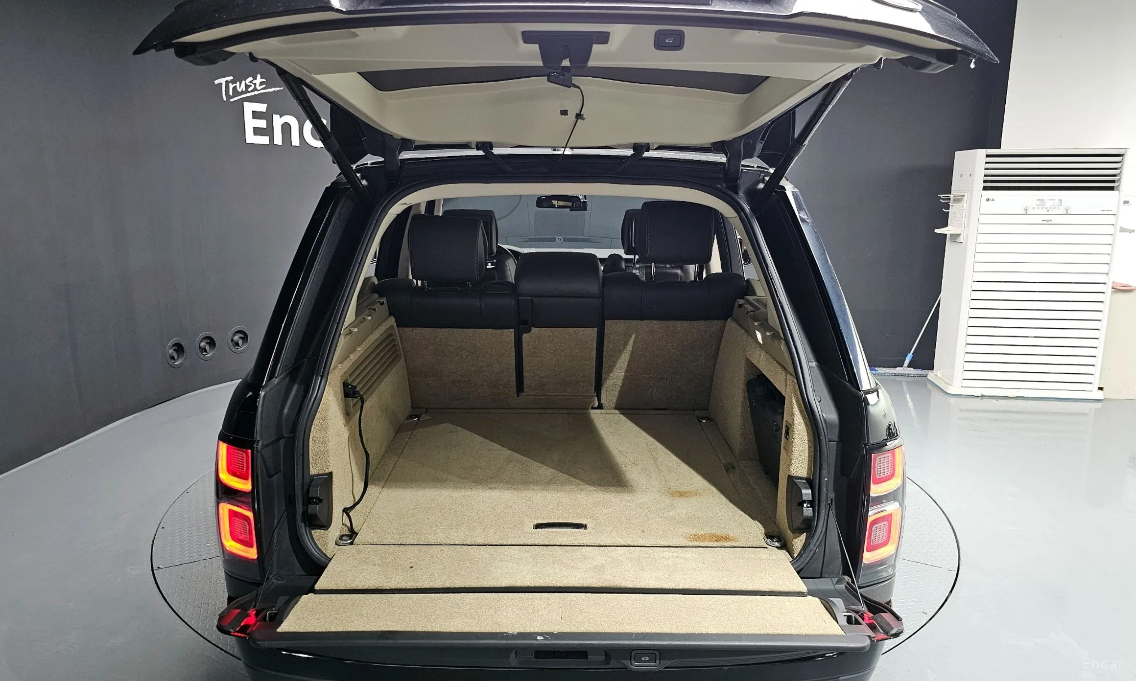Land Rover Range Rover 4th Generation превью 20