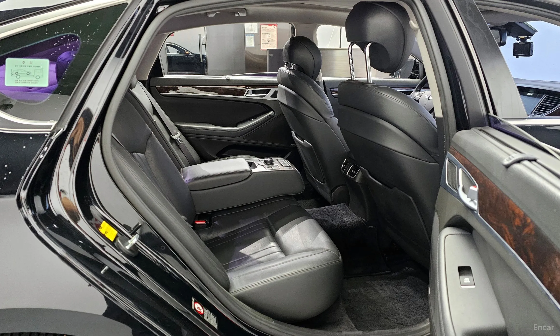 Hyundai Genesis DH превью 12