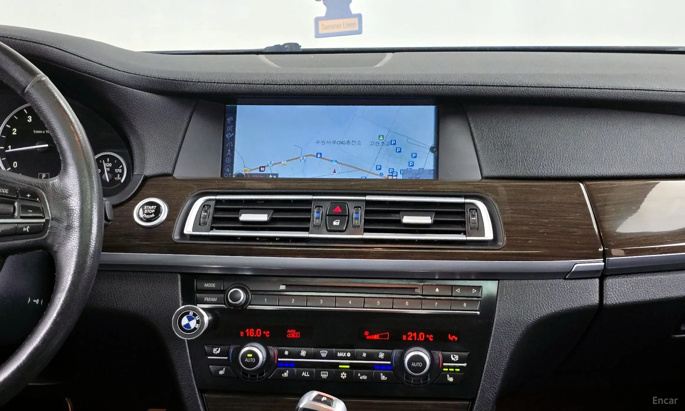 BMW 7 Series (F01) превью 14