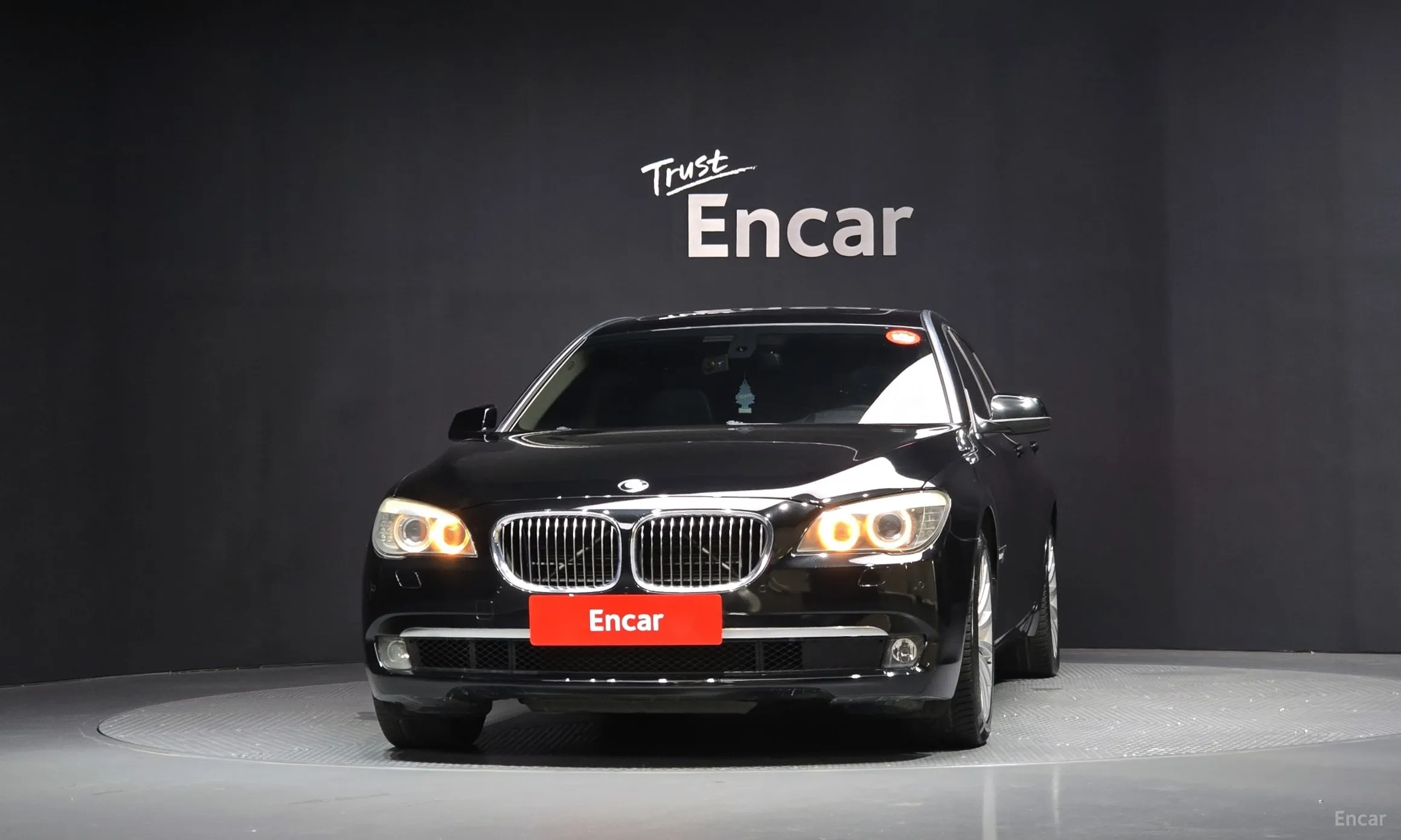BMW 7 Series (F01) превью 3
