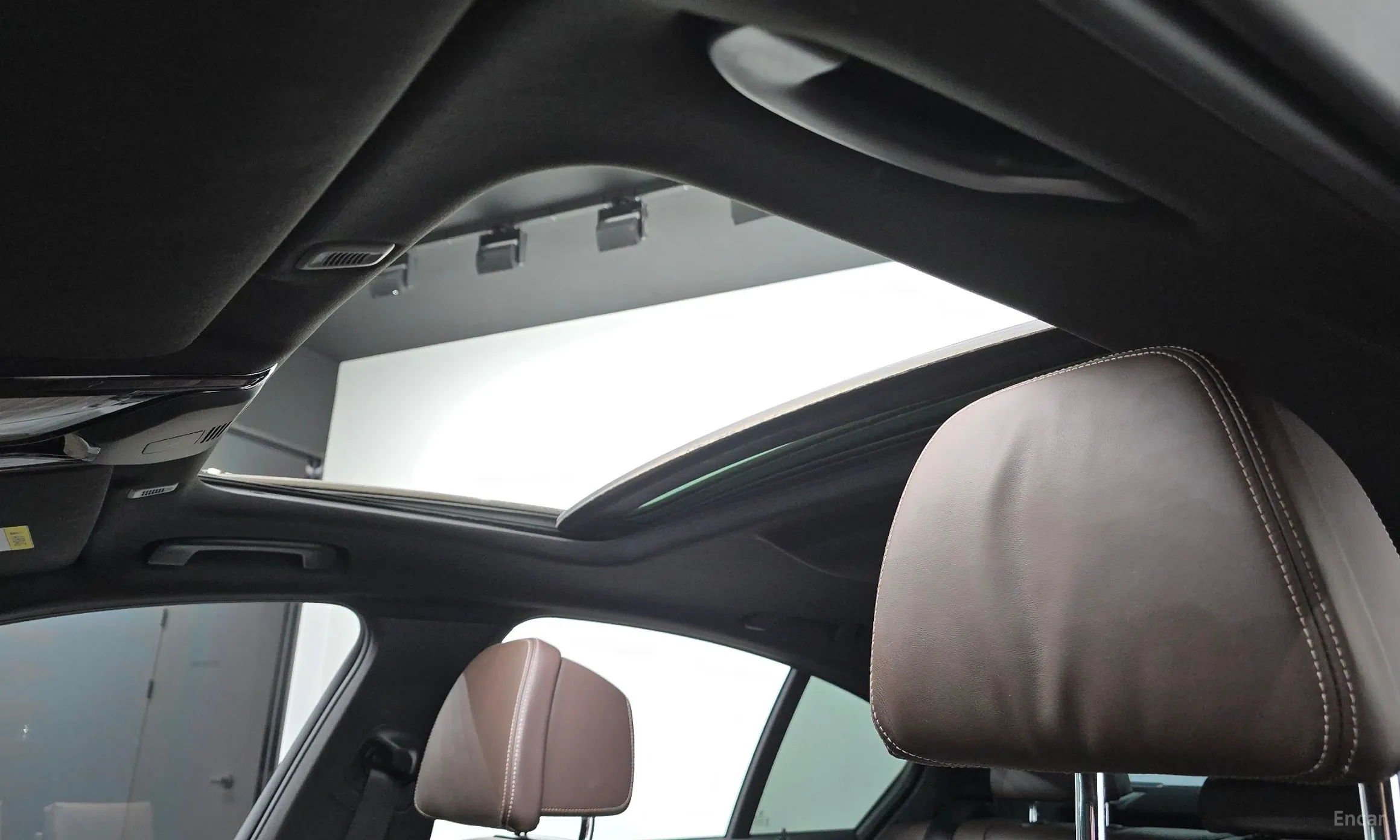 BMW 5 Series (G30) превью 19