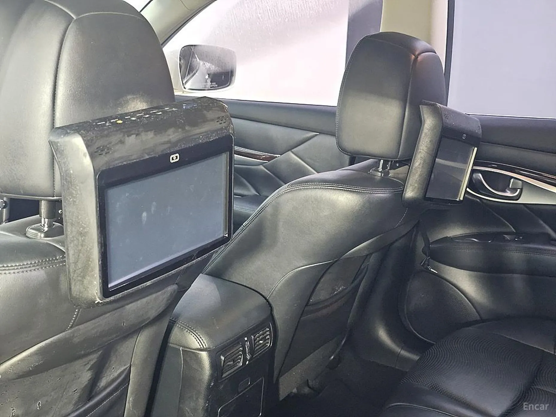Infiniti M37 превью 12