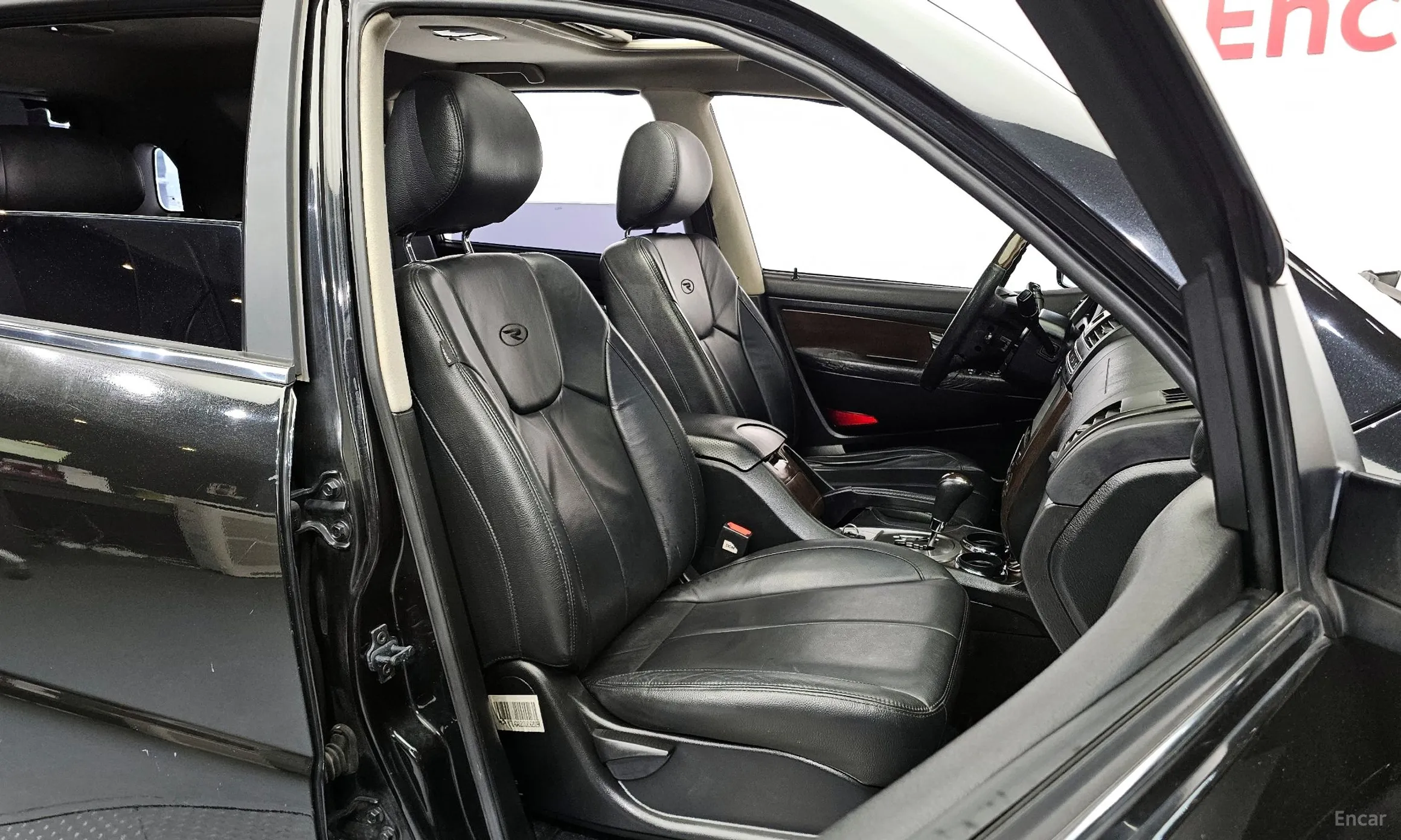 KG Mobility (SsangYong) Rexton W превью 10