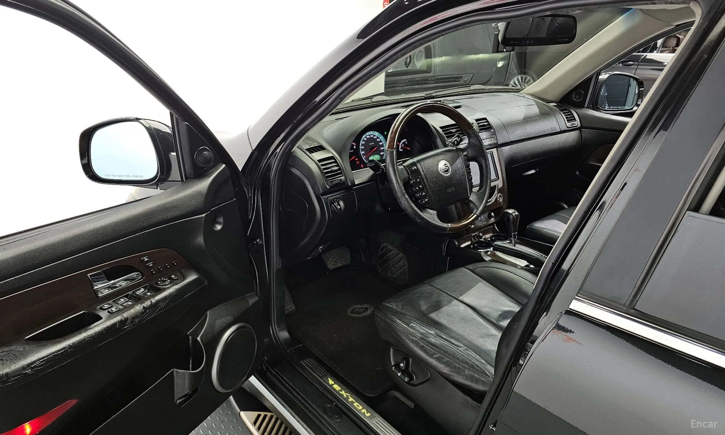 KG Mobility (SsangYong) Rexton W превью 11
