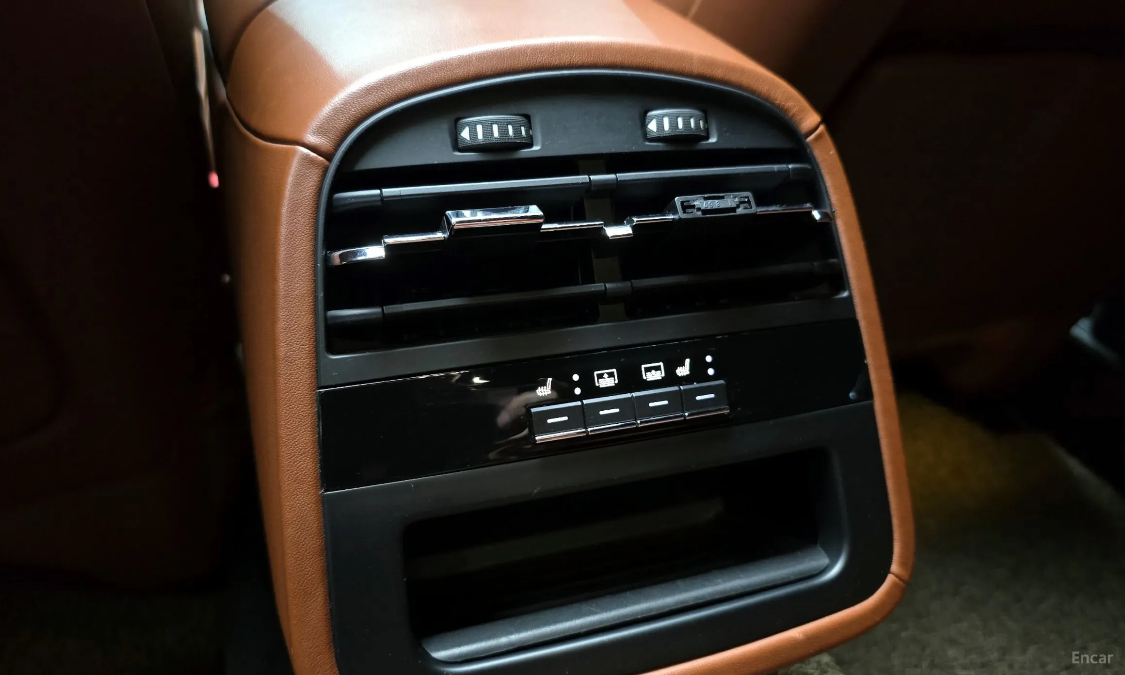 Maserati Quattroporte превью 17