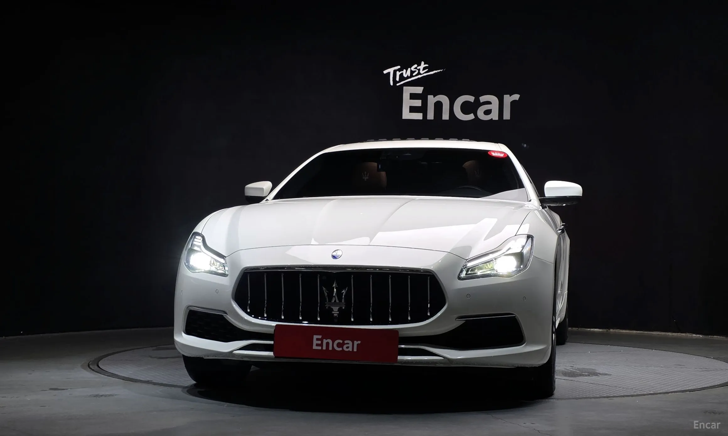 Maserati Quattroporte превью 3