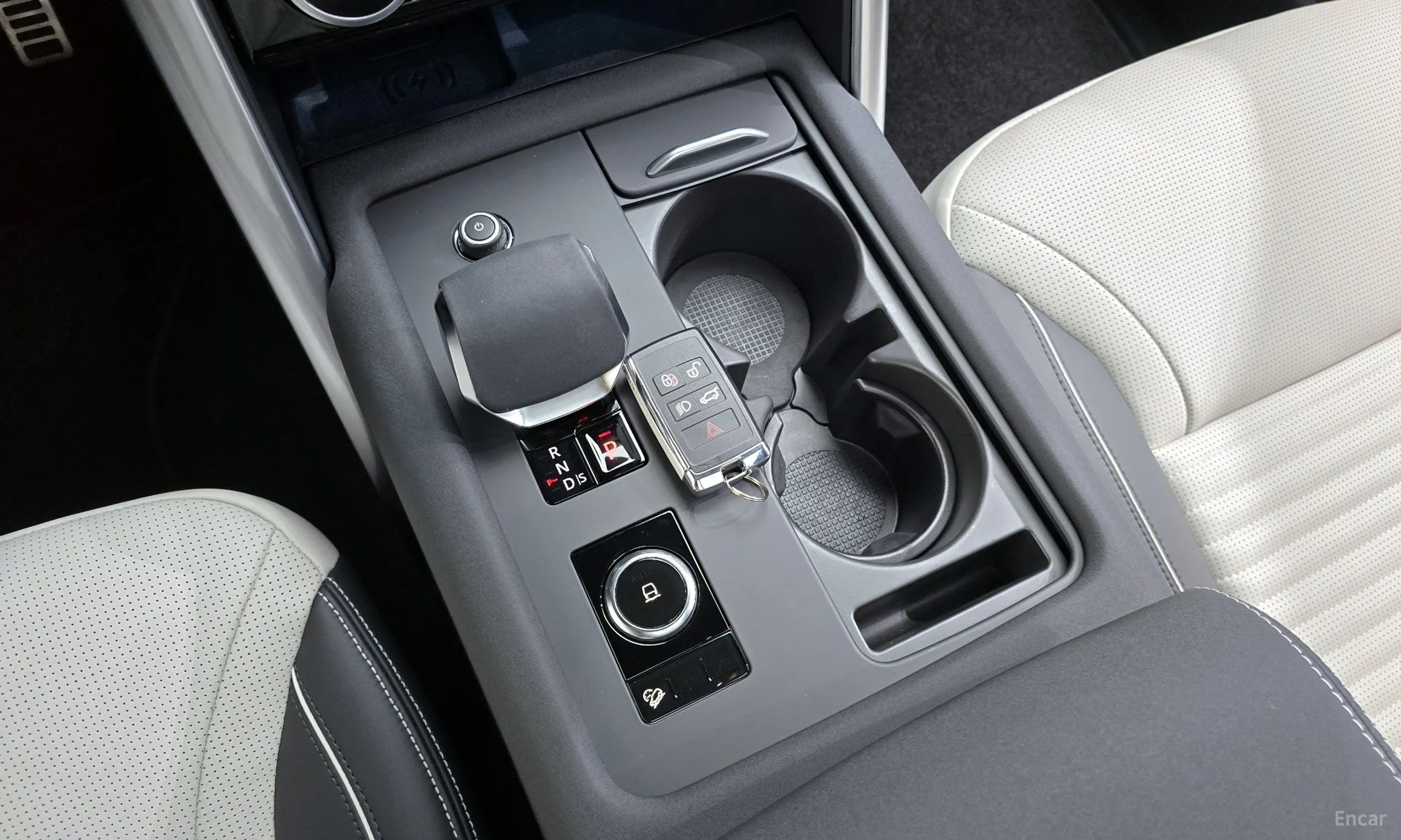 Land Rover Discovery 5 превью 16