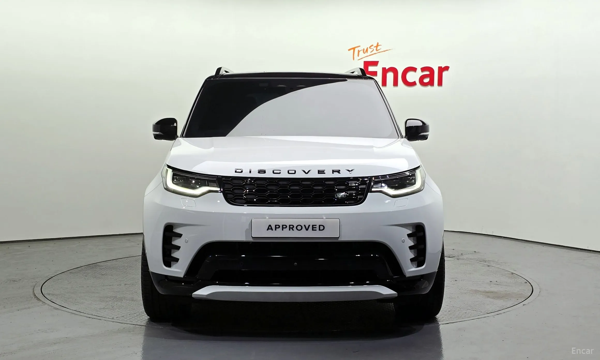 Land Rover Discovery 5 превью 8