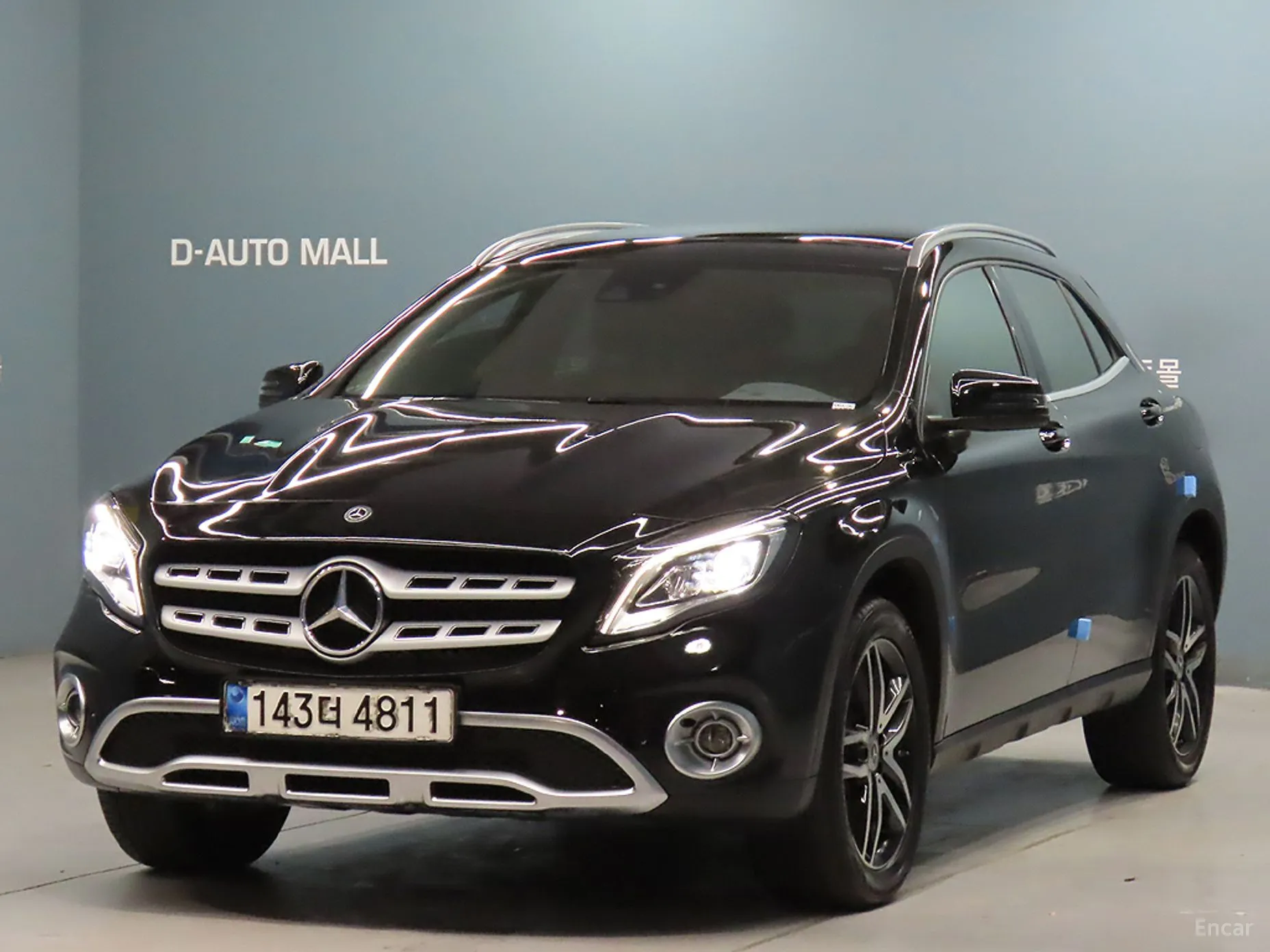 Mercedes Benz GLA-Class X156