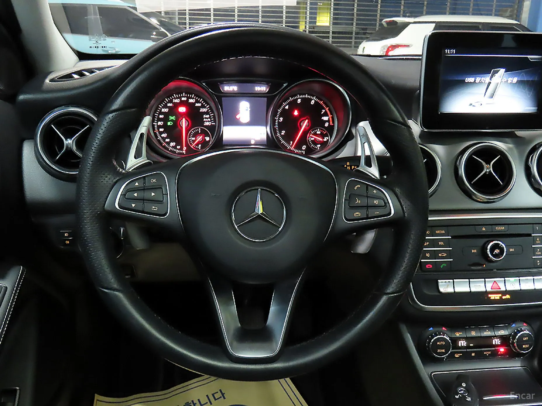 Mercedes Benz GLA-Class X156 превью 9
