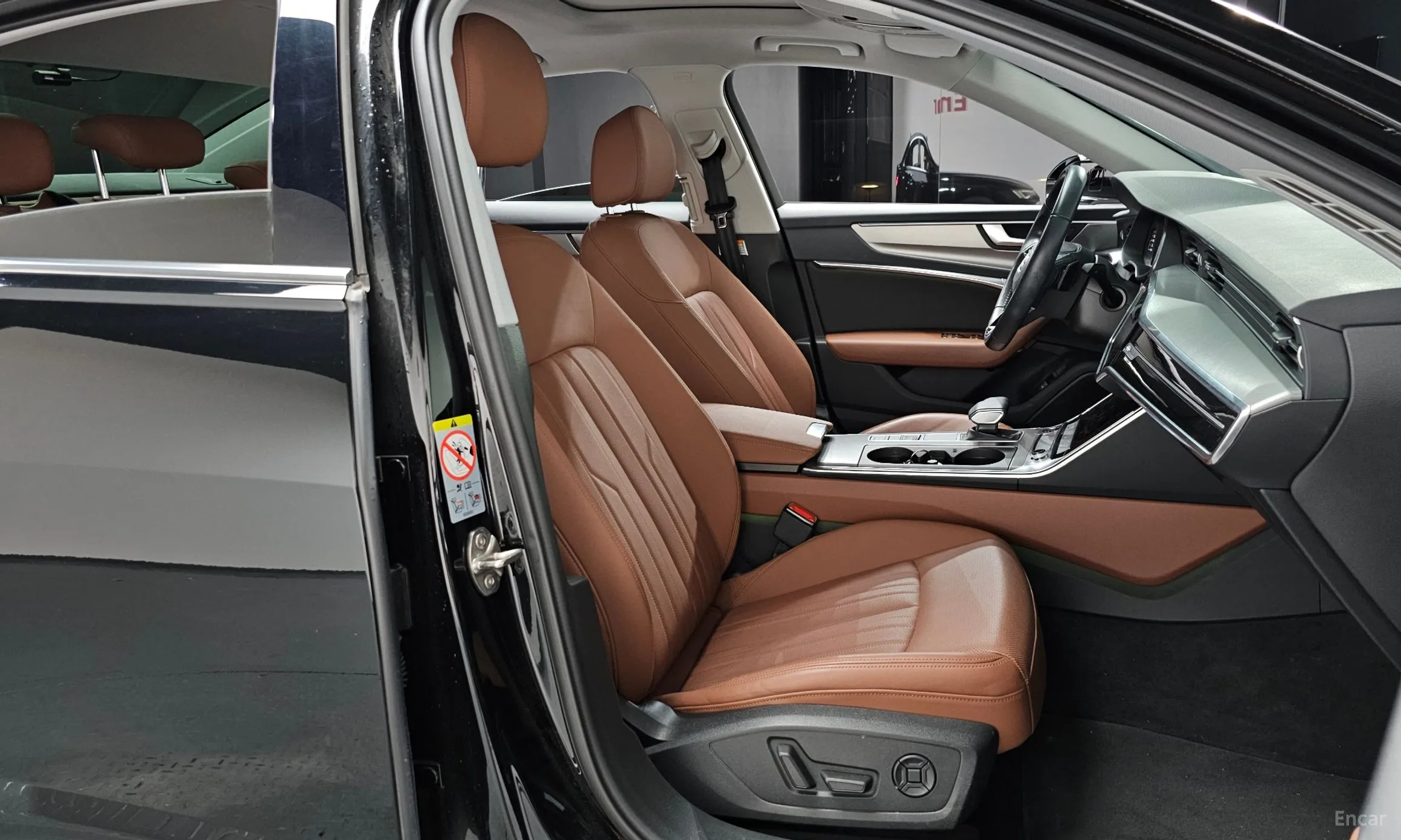 Audi A6 (C8) превью 10