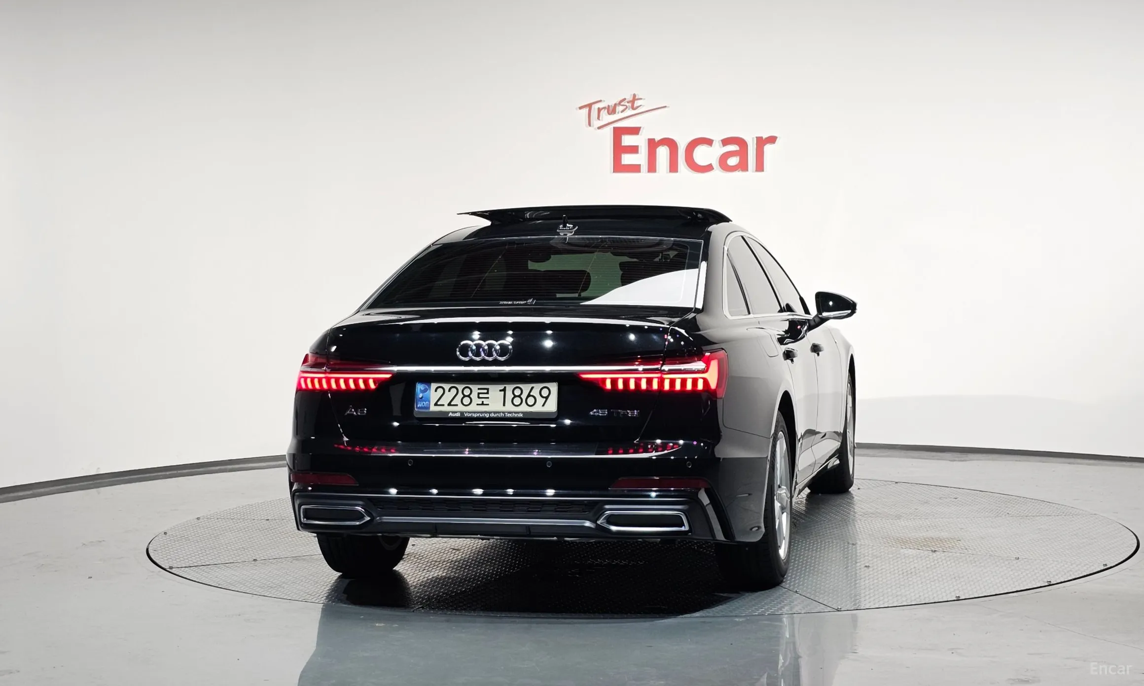 Audi A6 (C8) превью 4