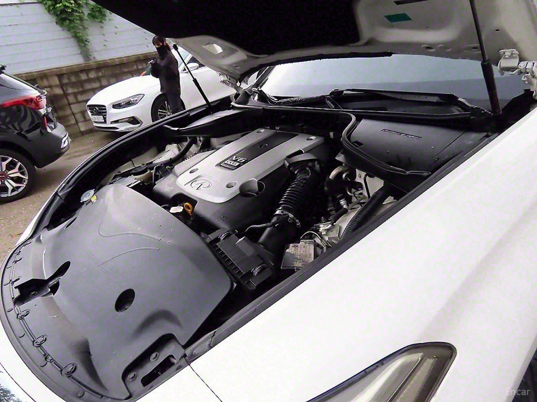Infiniti Q70 превью 19