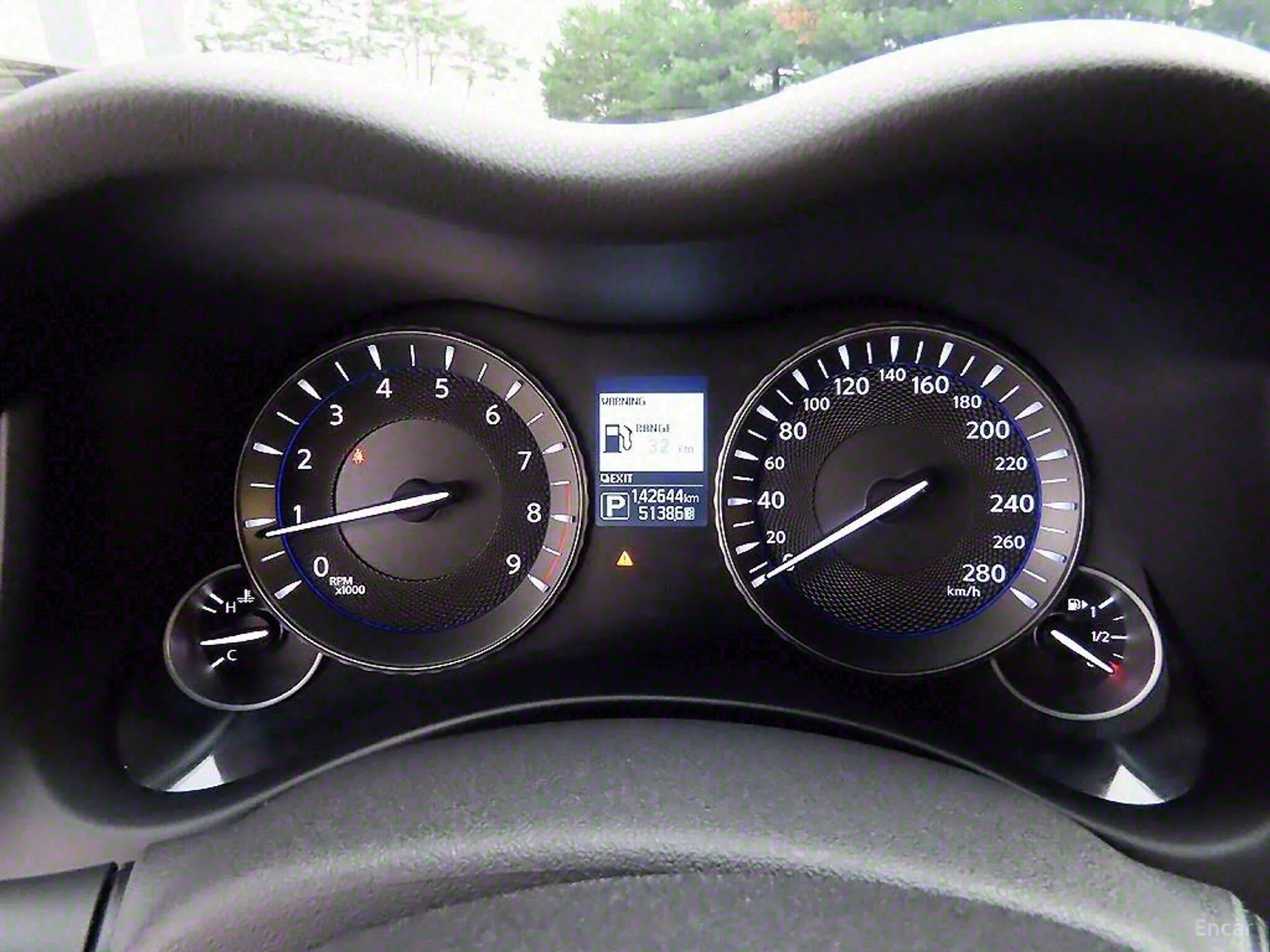 Infiniti Q70 превью 9