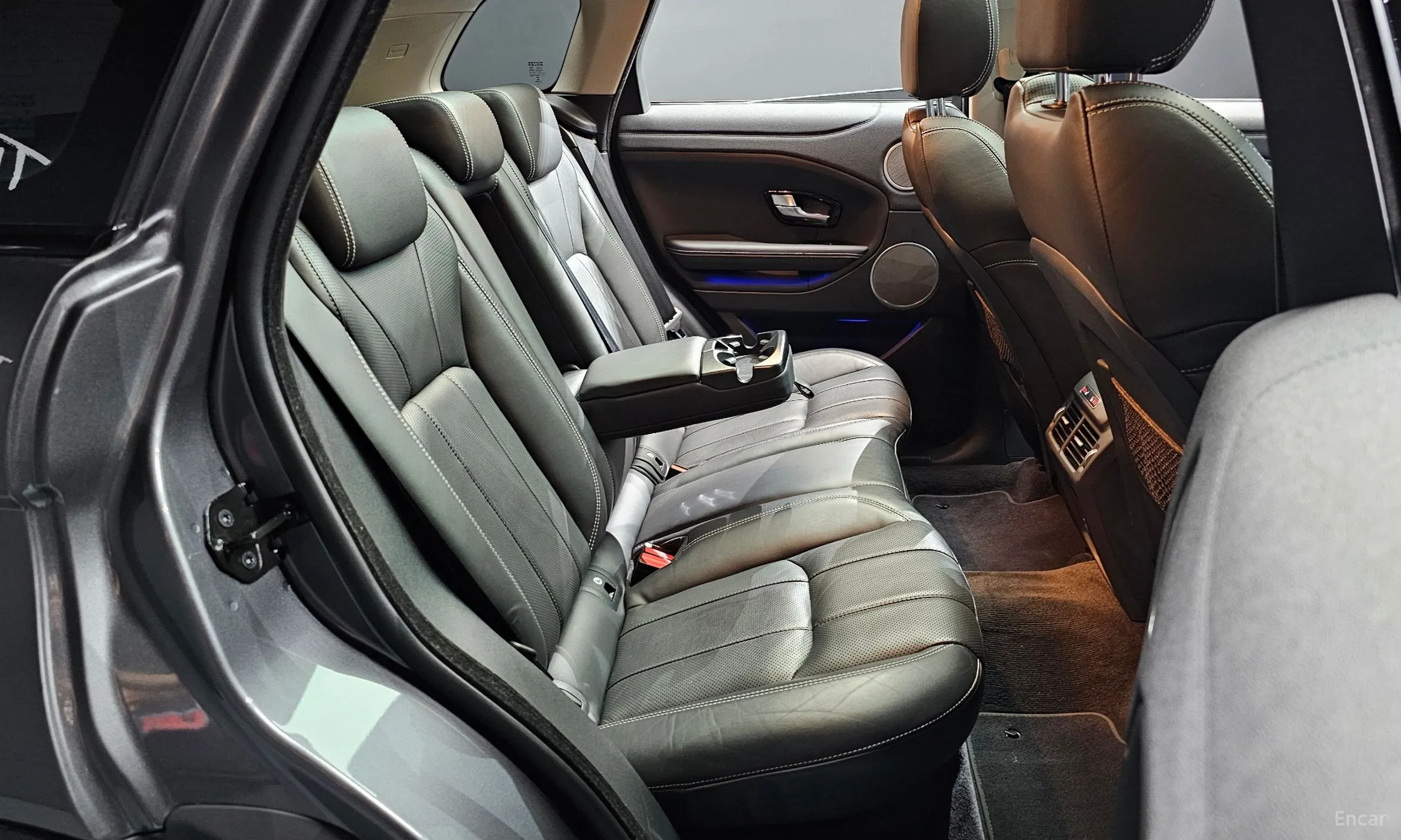 Land Rover Range Rover Evoque превью 12