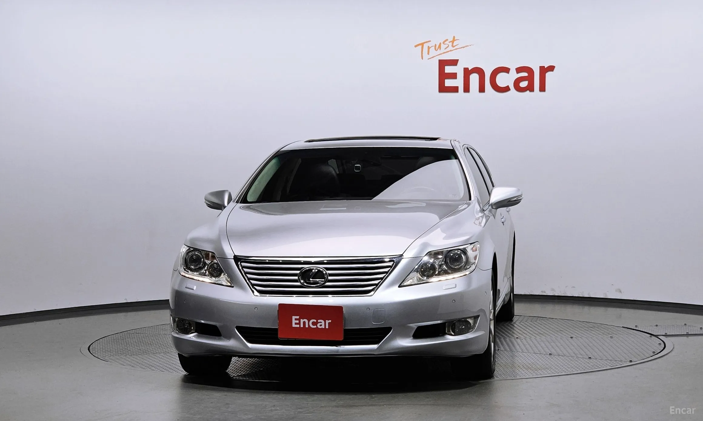 Lexus LS460L превью 3