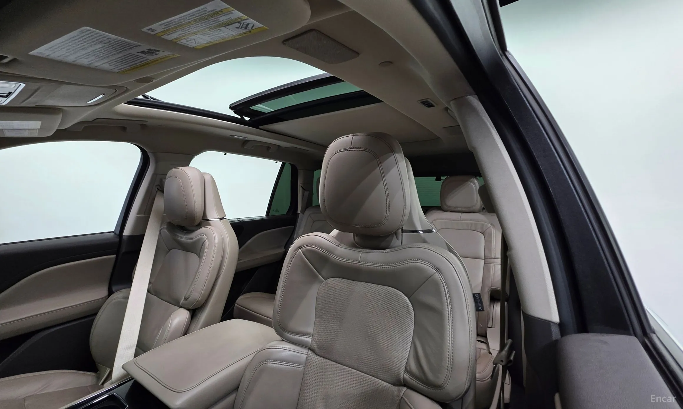 Lincoln Aviator 2nd Generation превью 12
