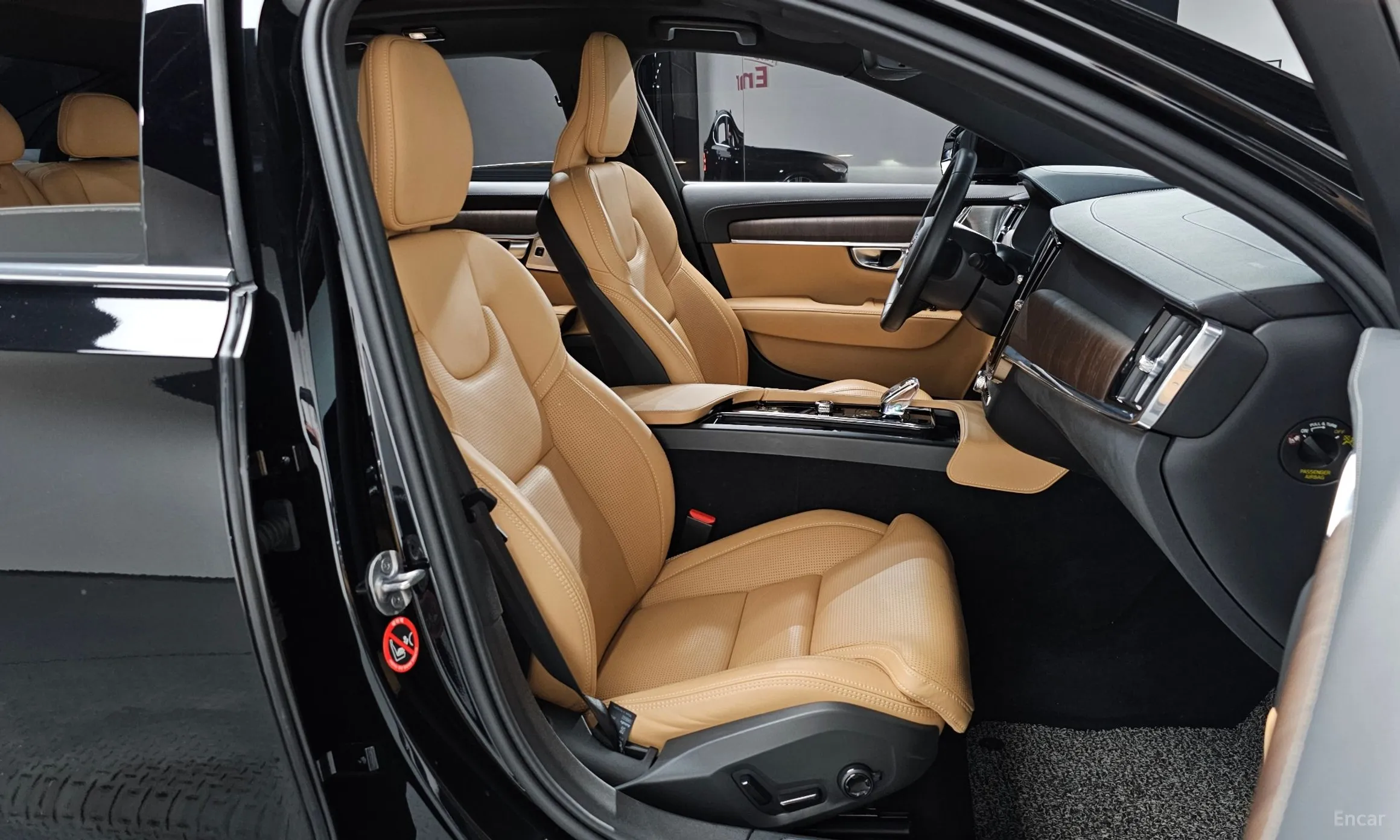 Volvo S90 превью 10