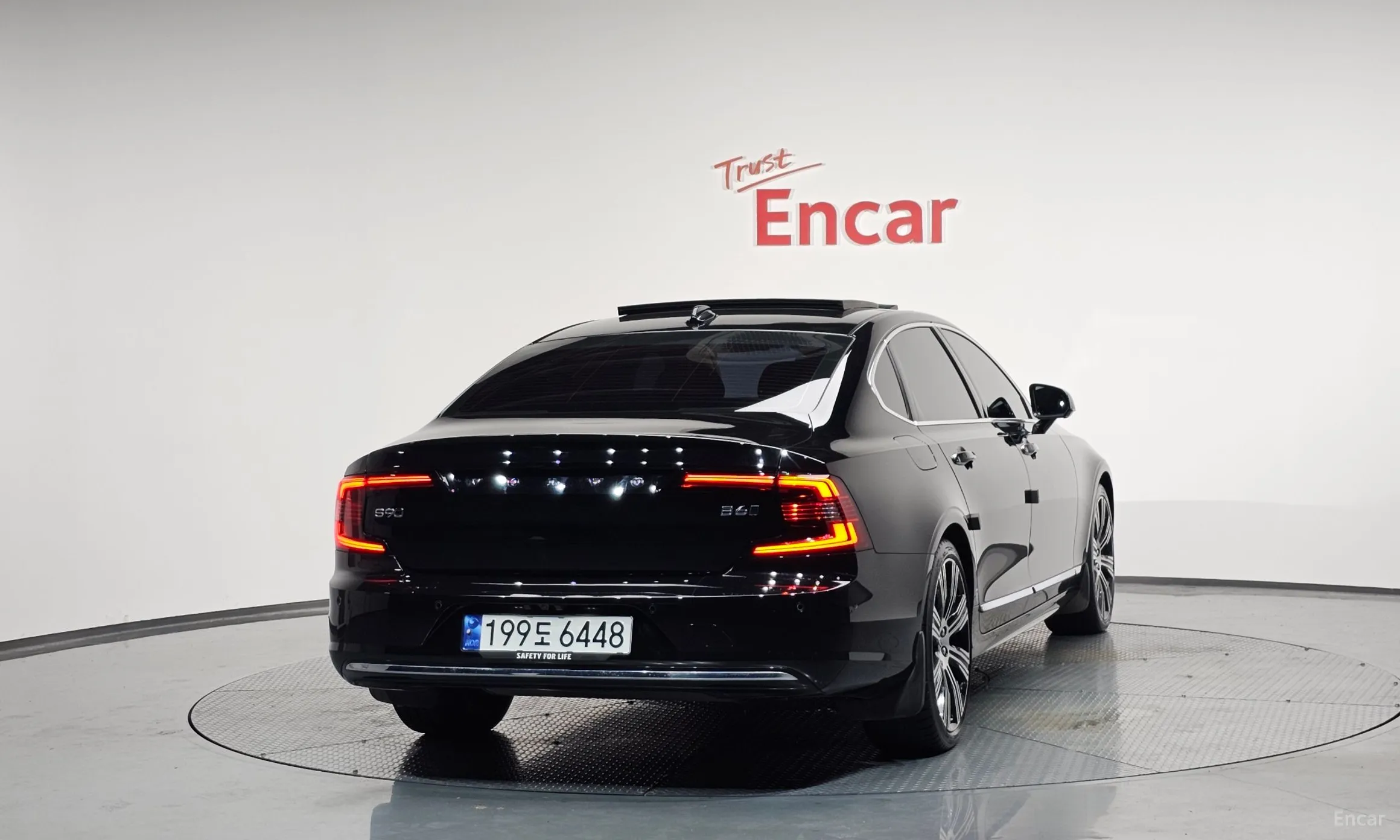 Volvo S90 превью 4