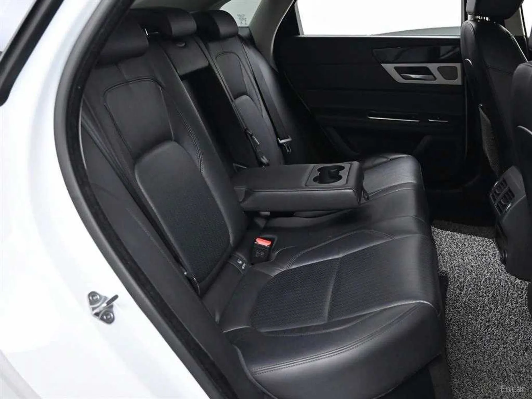 Jaguar XF (x260) превью 12