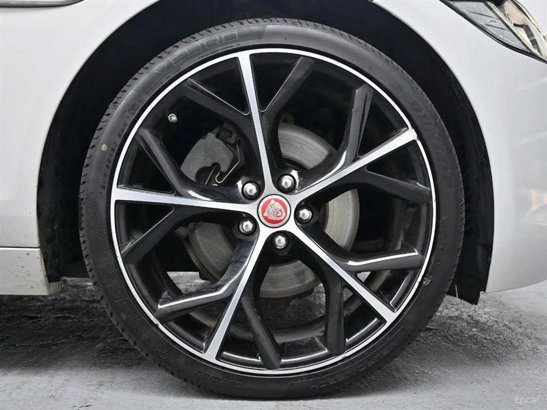 Jaguar XF (x260) превью 5