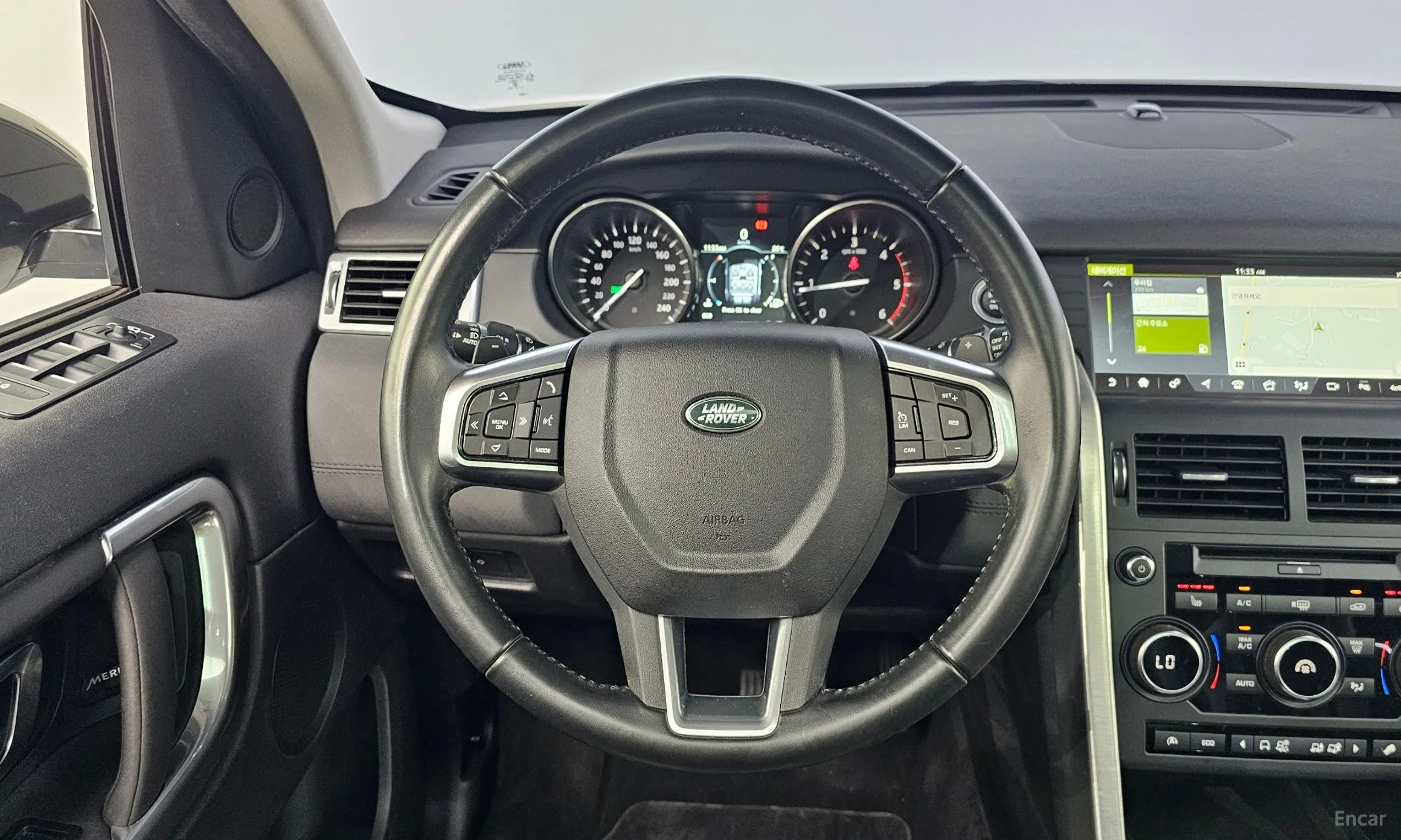 Land Rover Discovery Sports превью 11