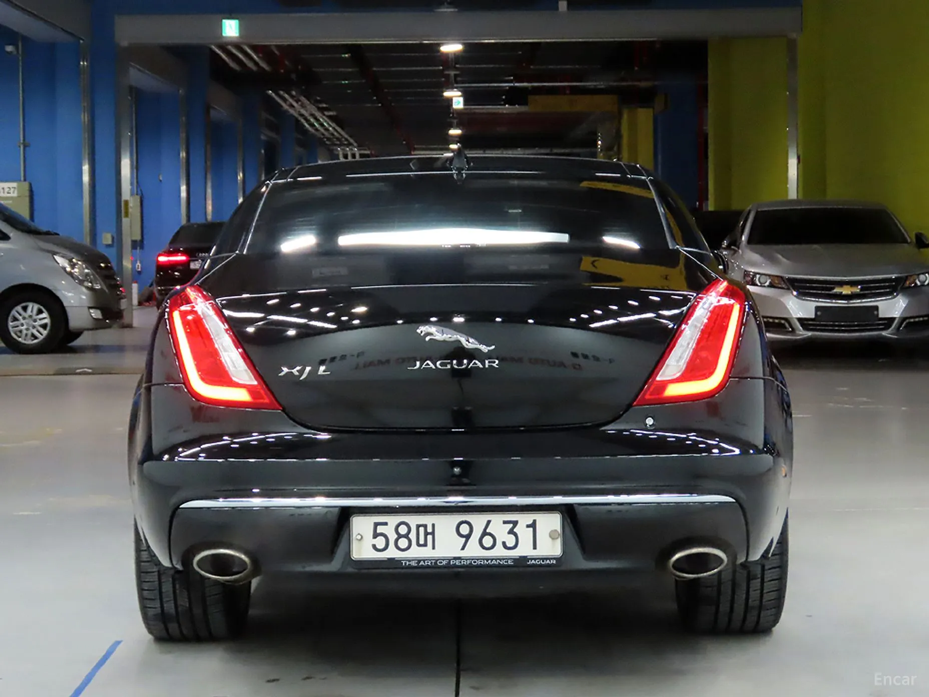 Jaguar All New XJ превью 3