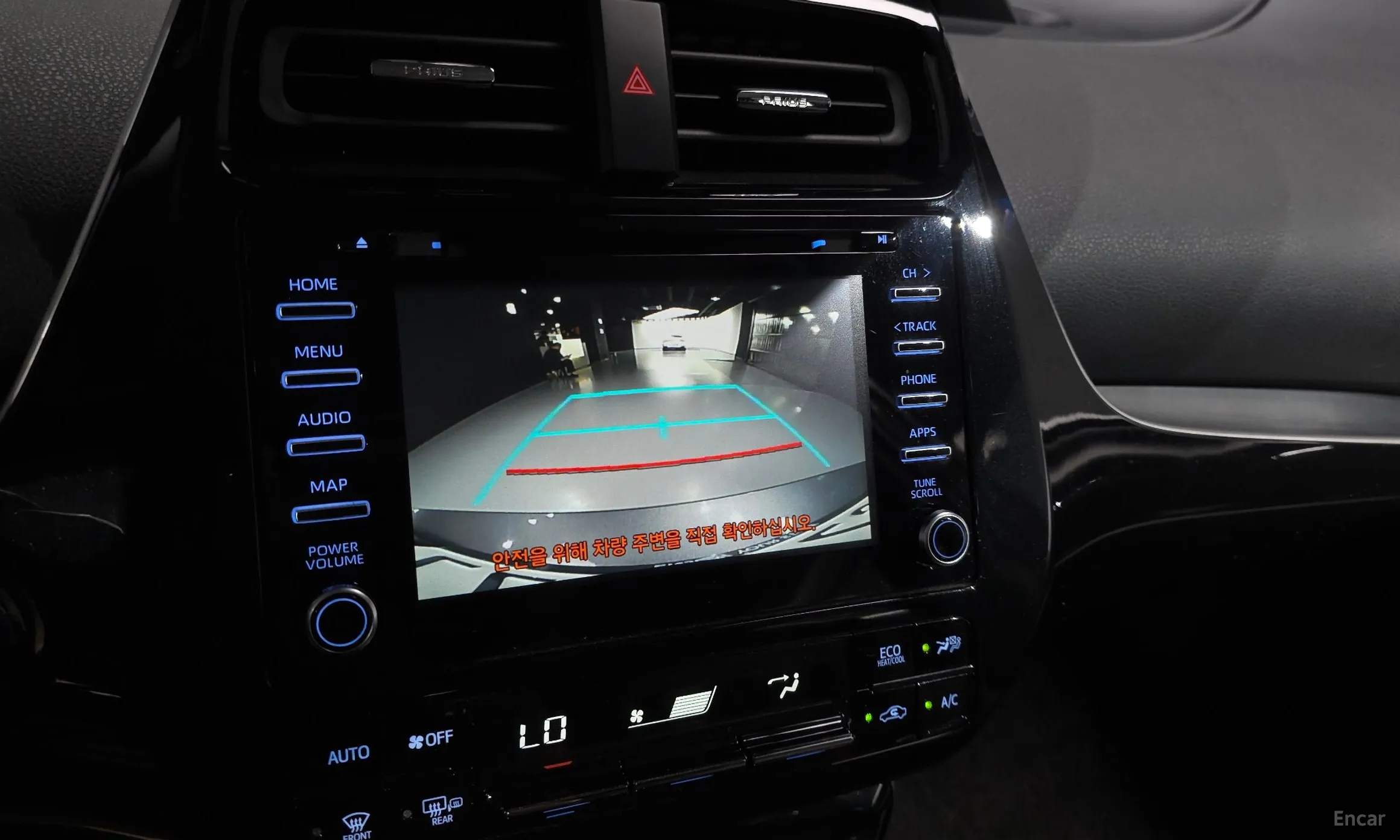 Toyota Prius 4th Generation превью 15