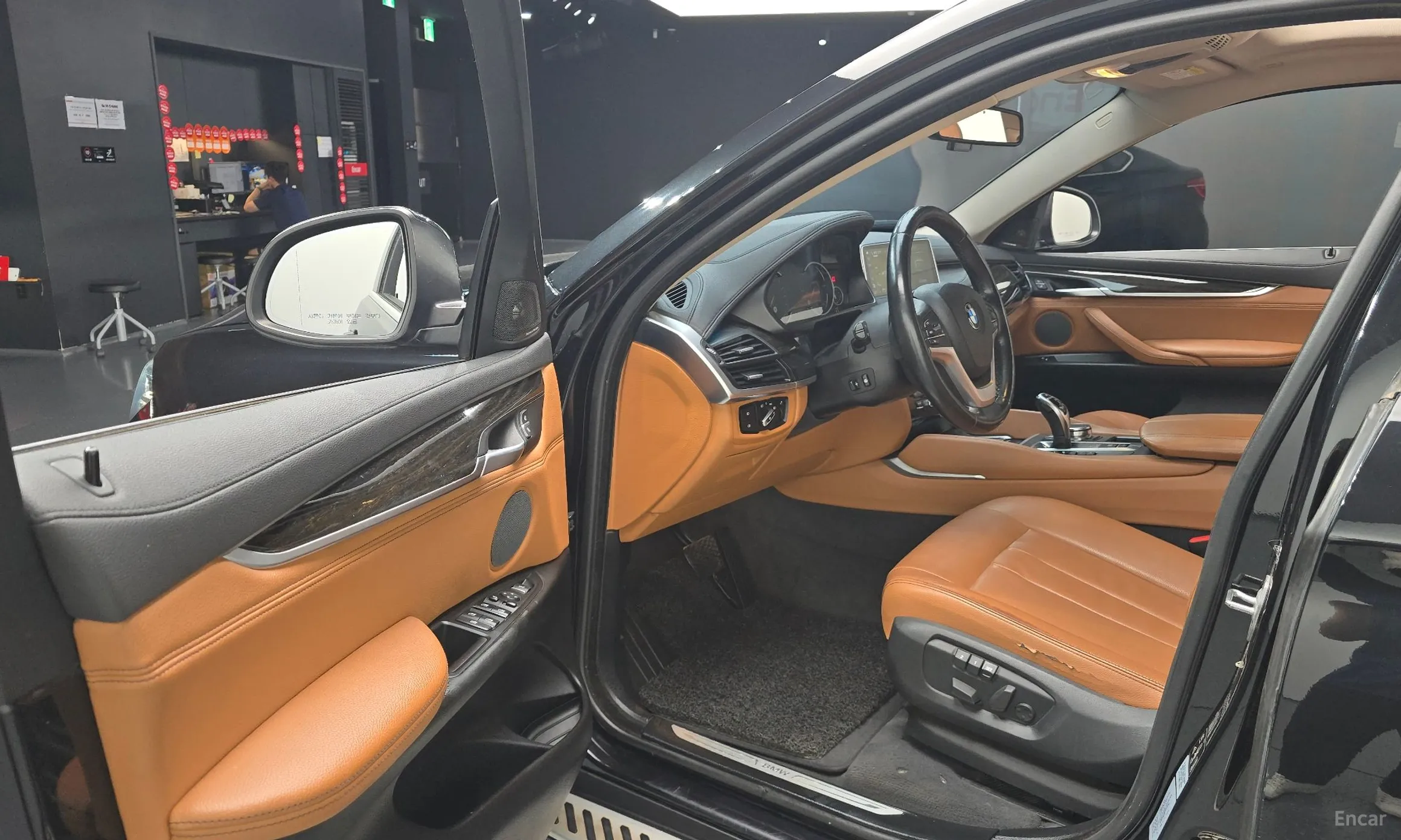 BMW X6 (F16) превью 11