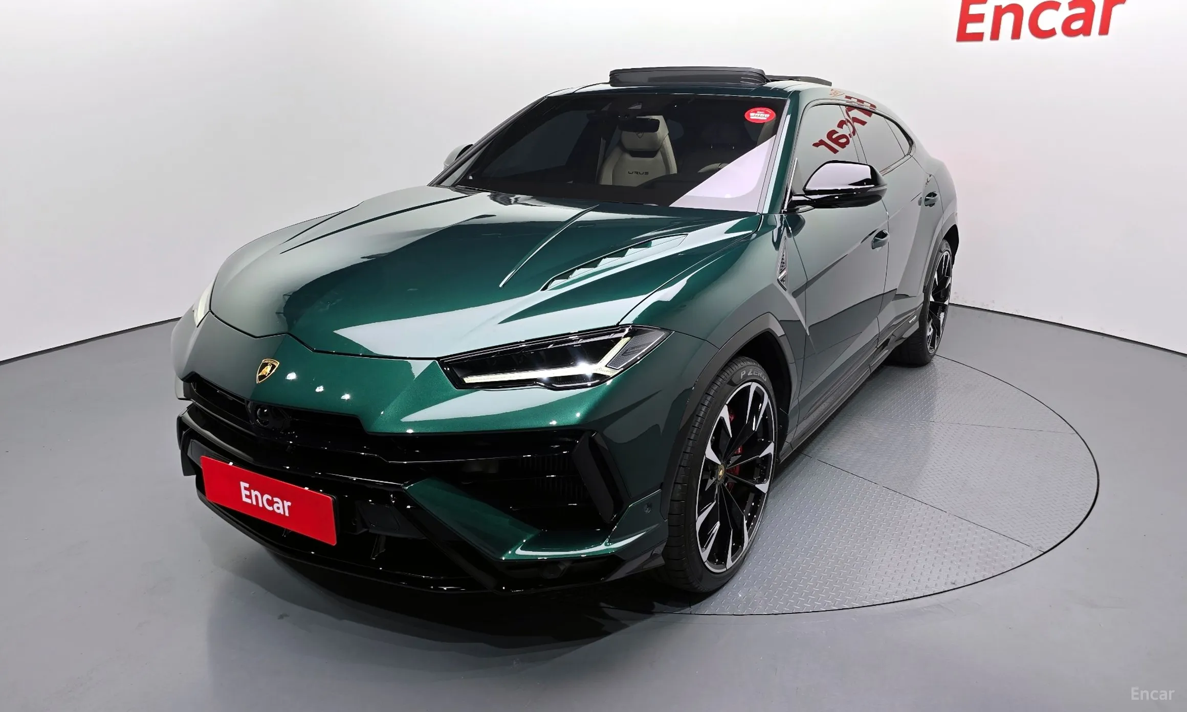 Lamborghini Urus превью 18
