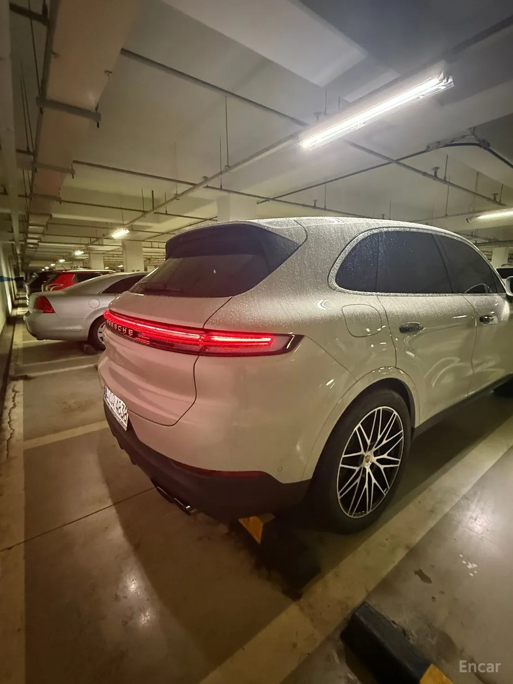 Porsche Cayenne (PO536) превью 12