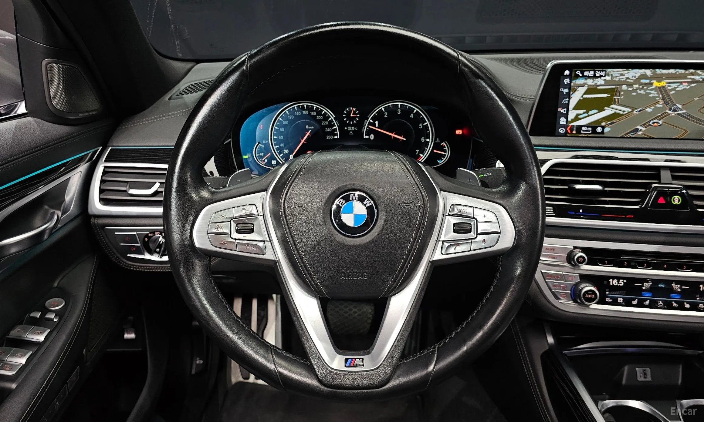 BMW 7 Series (G11) превью 13