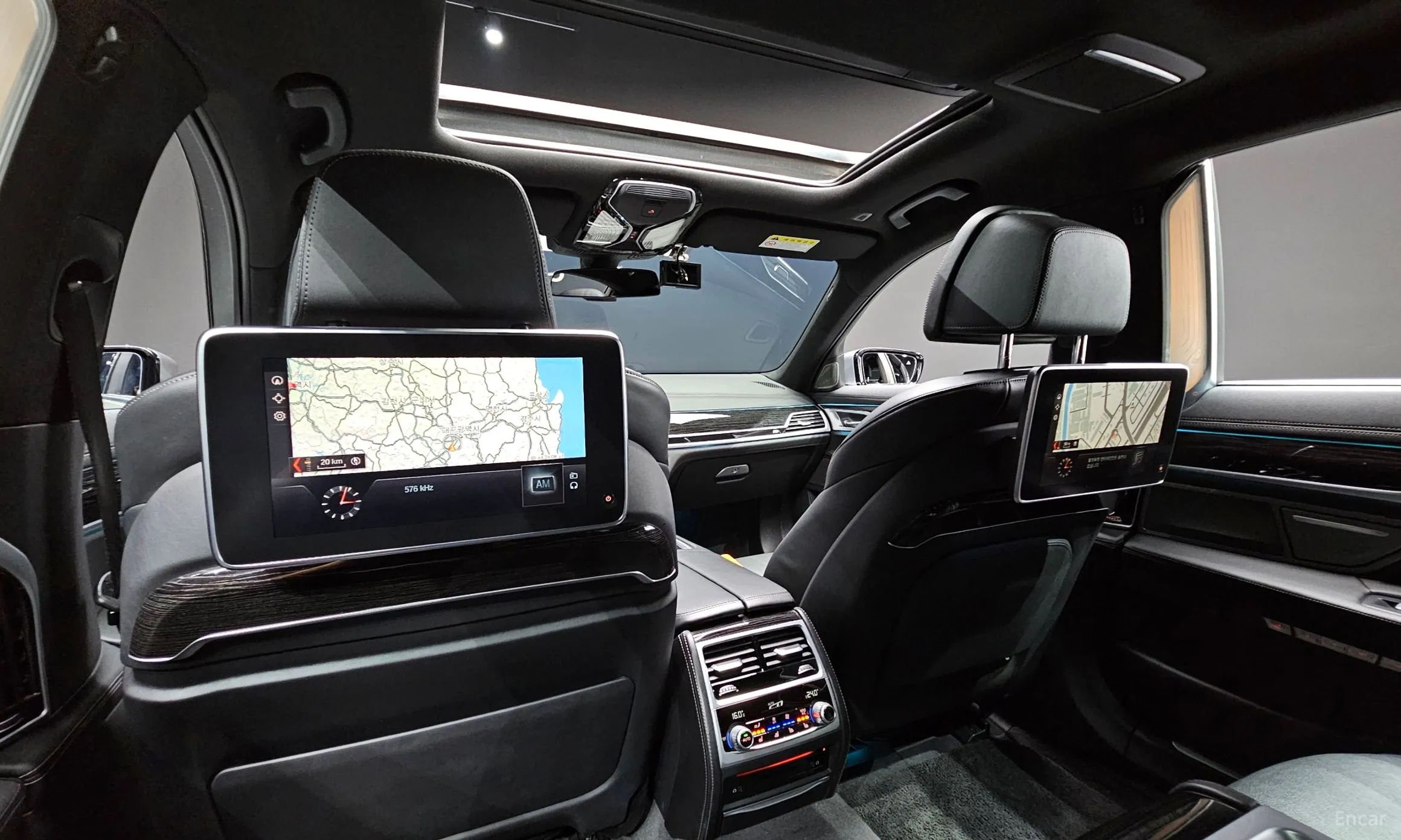 BMW 7 Series (G11) превью 18