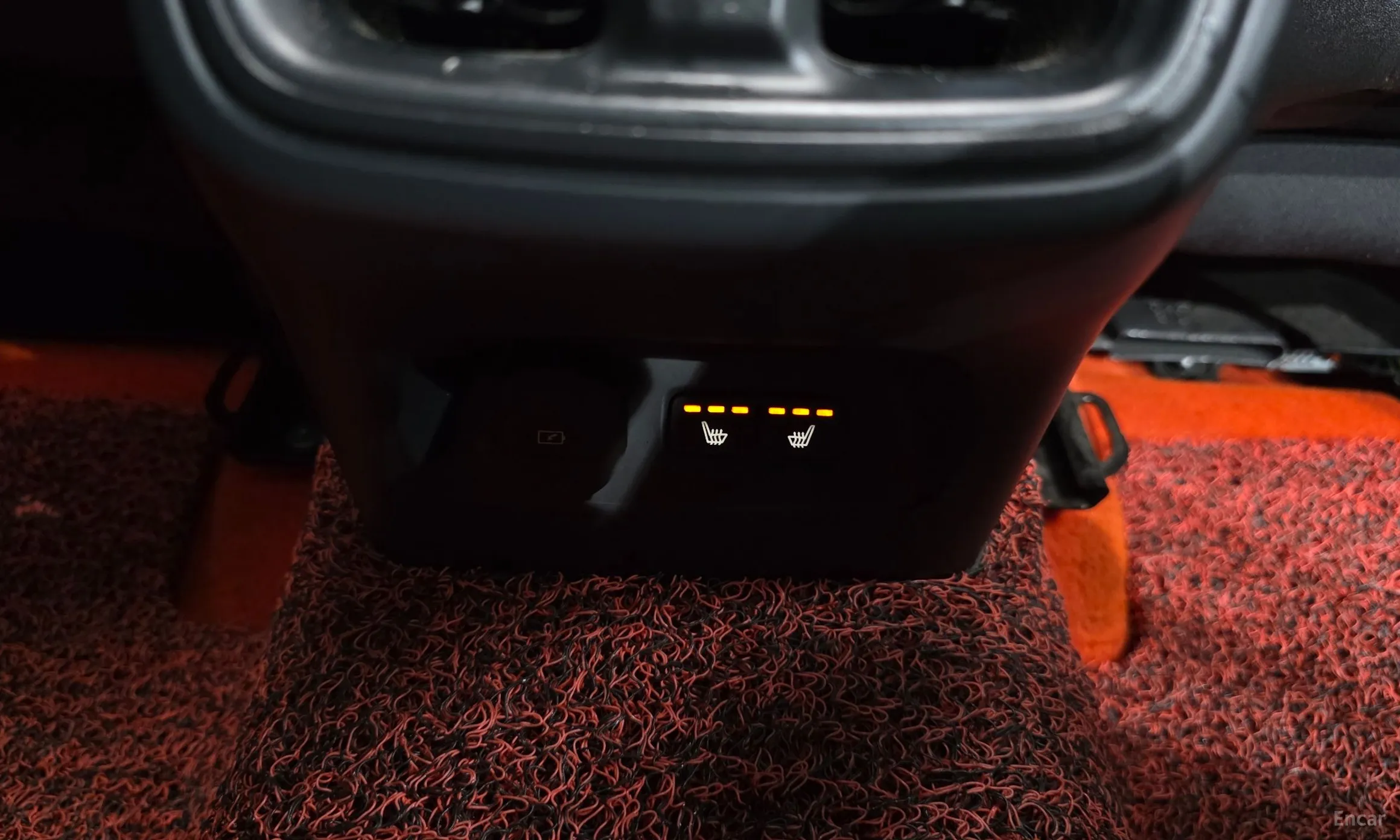Volvo XC40 превью 18