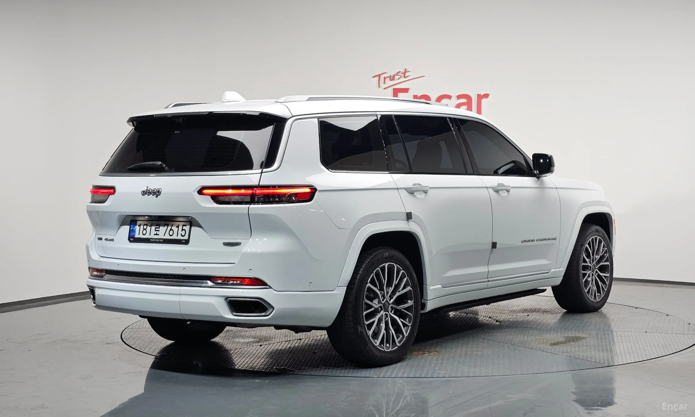 Jeep Grand Cherokee (WL) превью 2