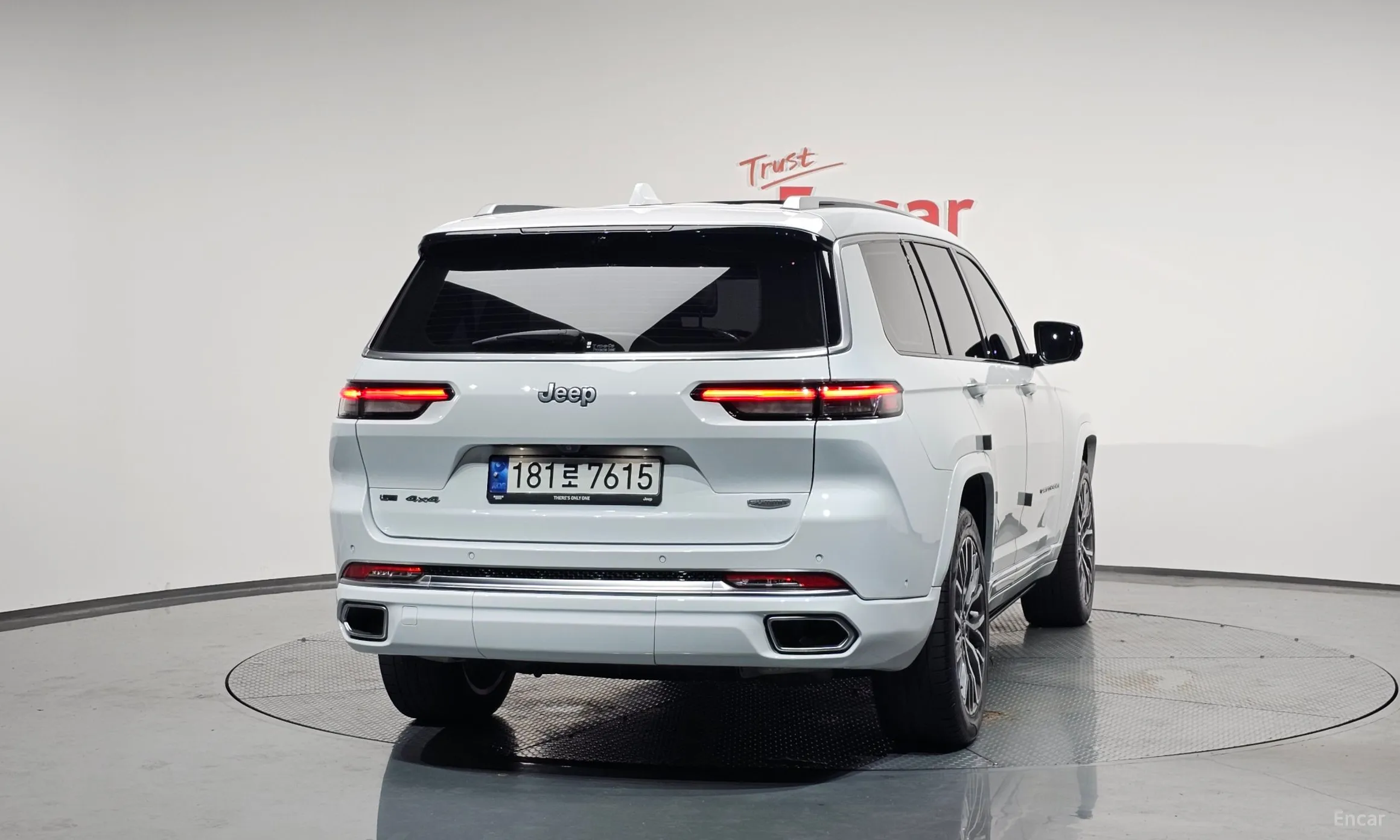 Jeep Grand Cherokee (WL) превью 4