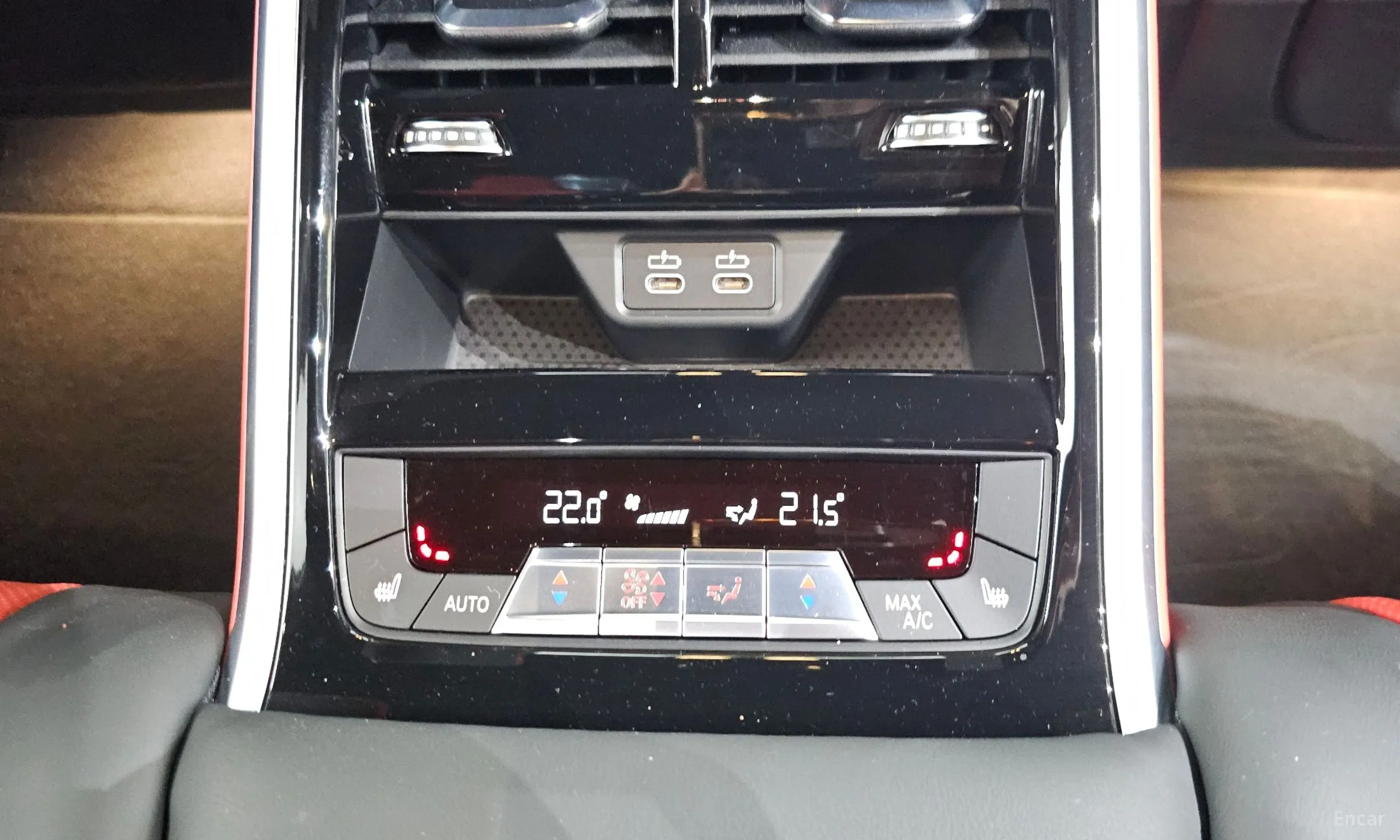 BMW 8-series (G15) превью 18
