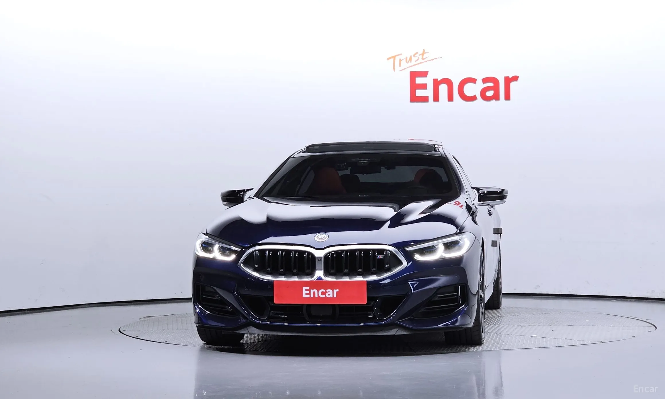 BMW 8-series (G15) превью 3